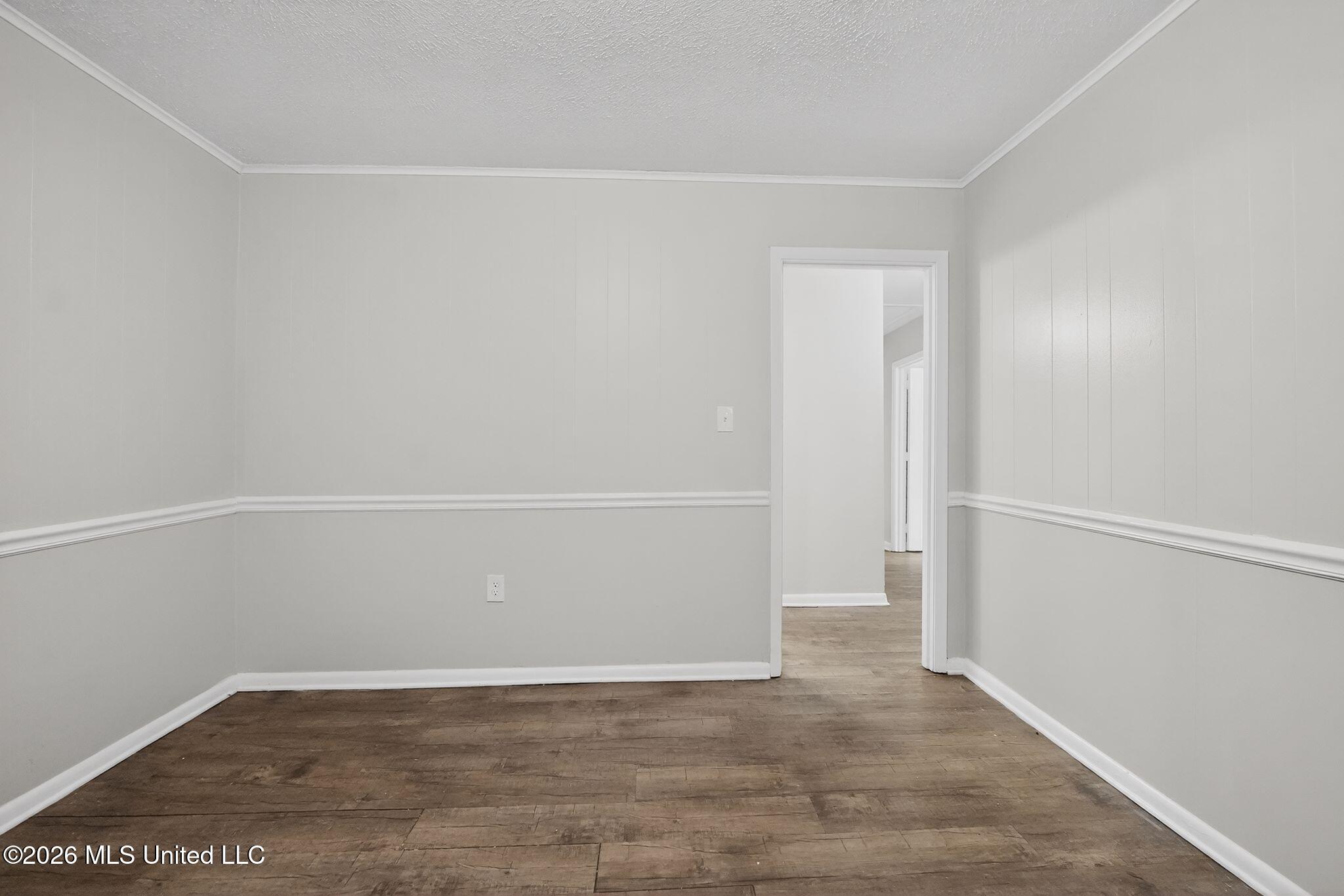 3045 Suncrest Drive Property Photo 16