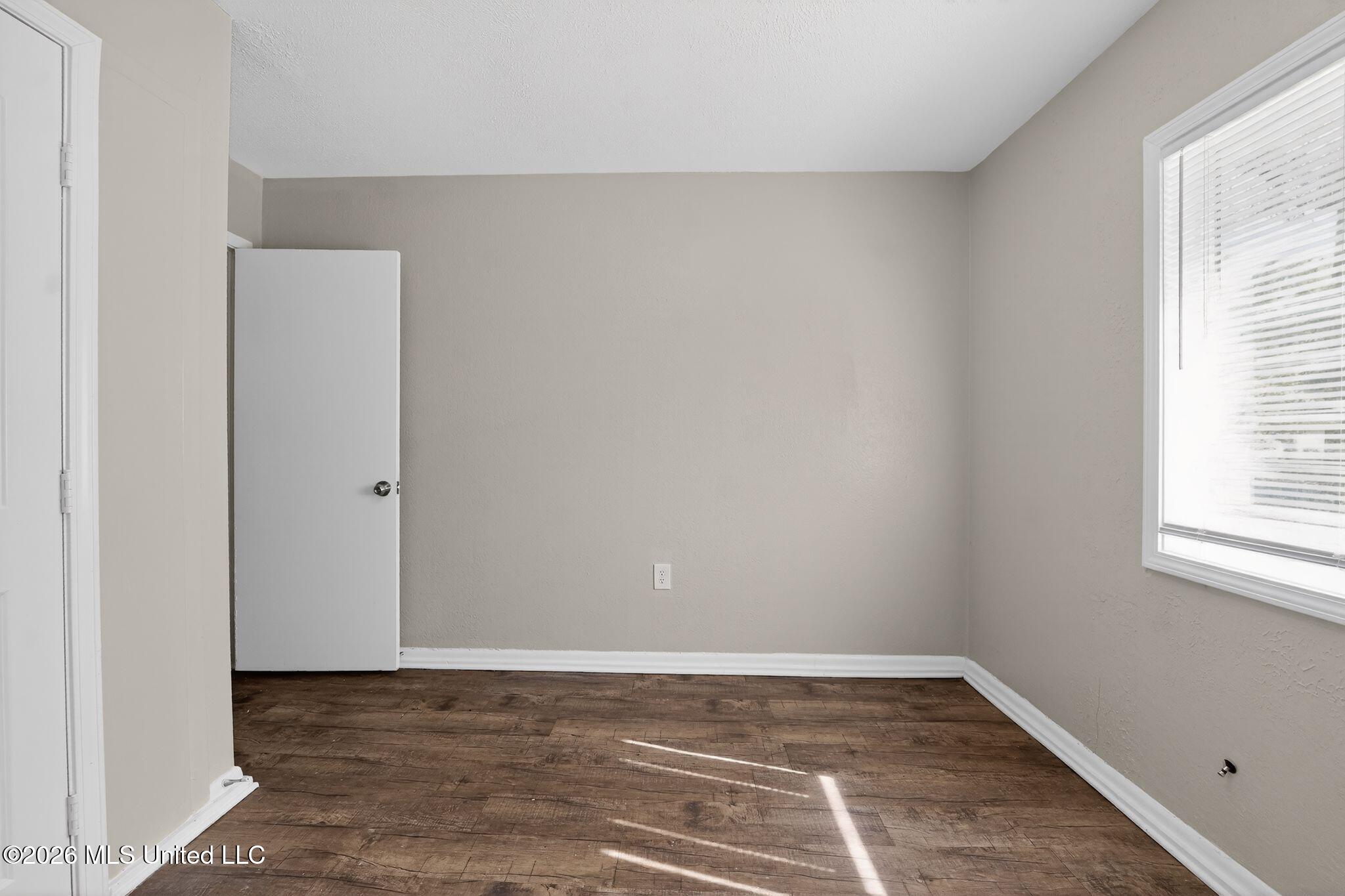 3045 Suncrest Drive Property Photo 17