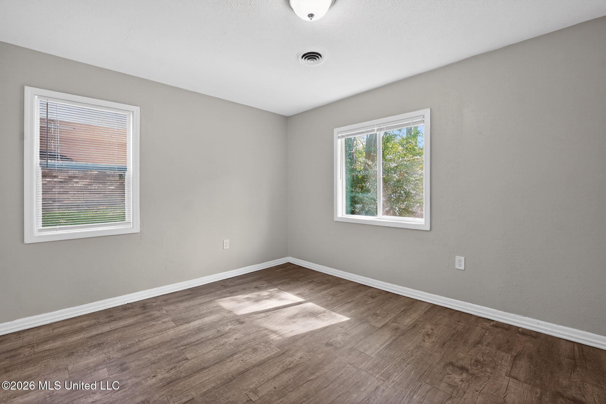 3045 Suncrest Drive Property Photo 19