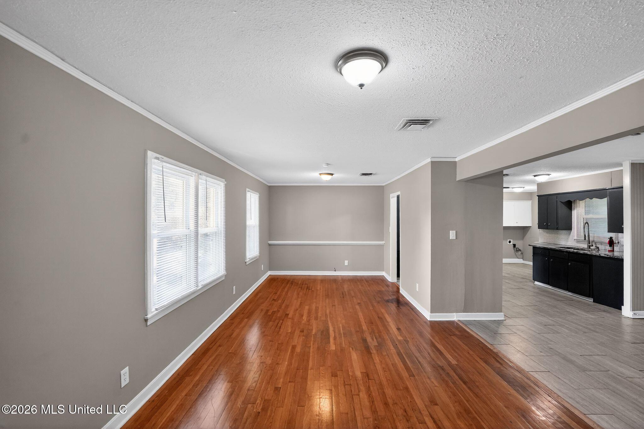 1623 Wilhurst Street Property Photo 10