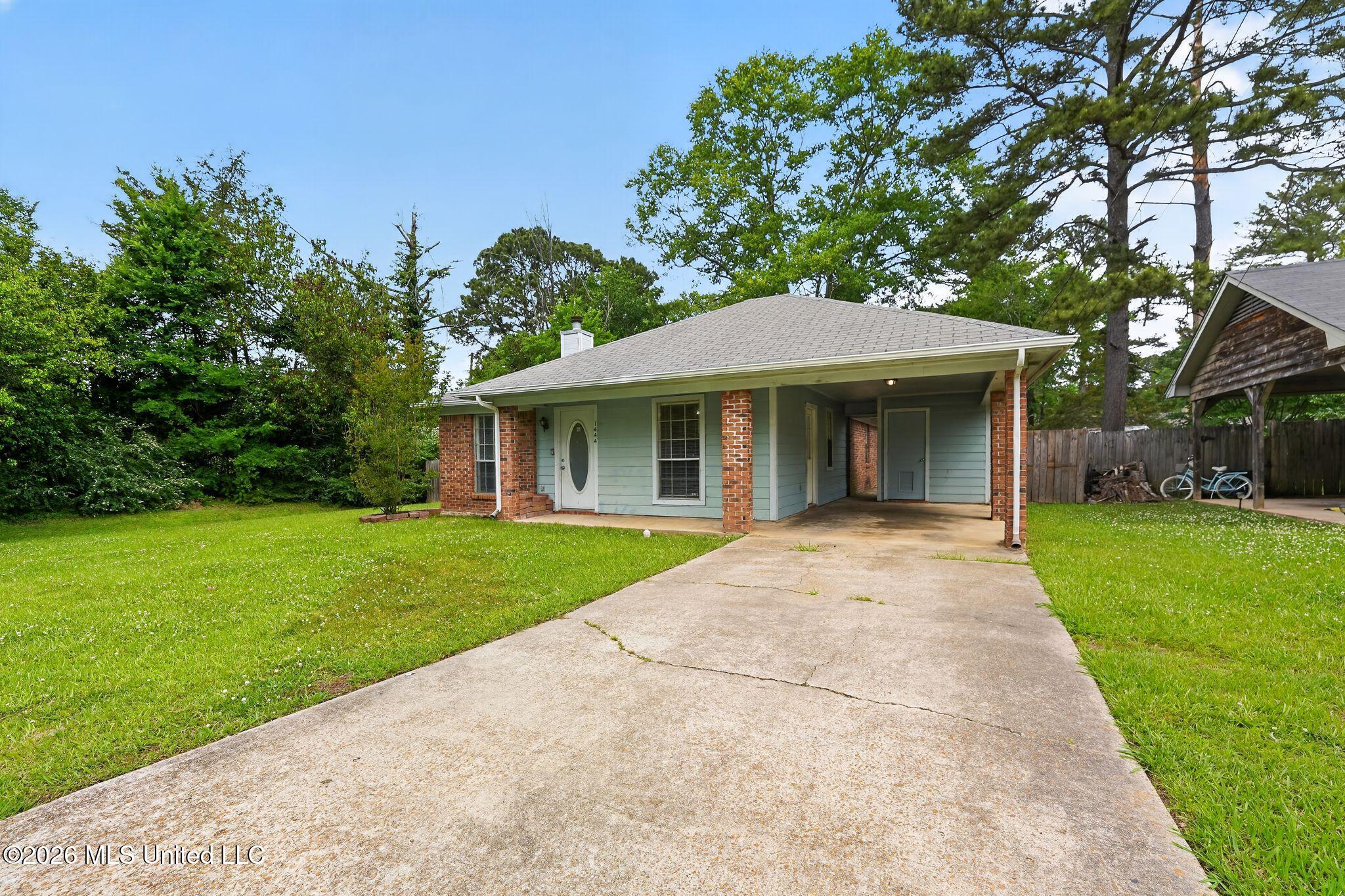 1444 Cherrie Avenue Property Photo 3