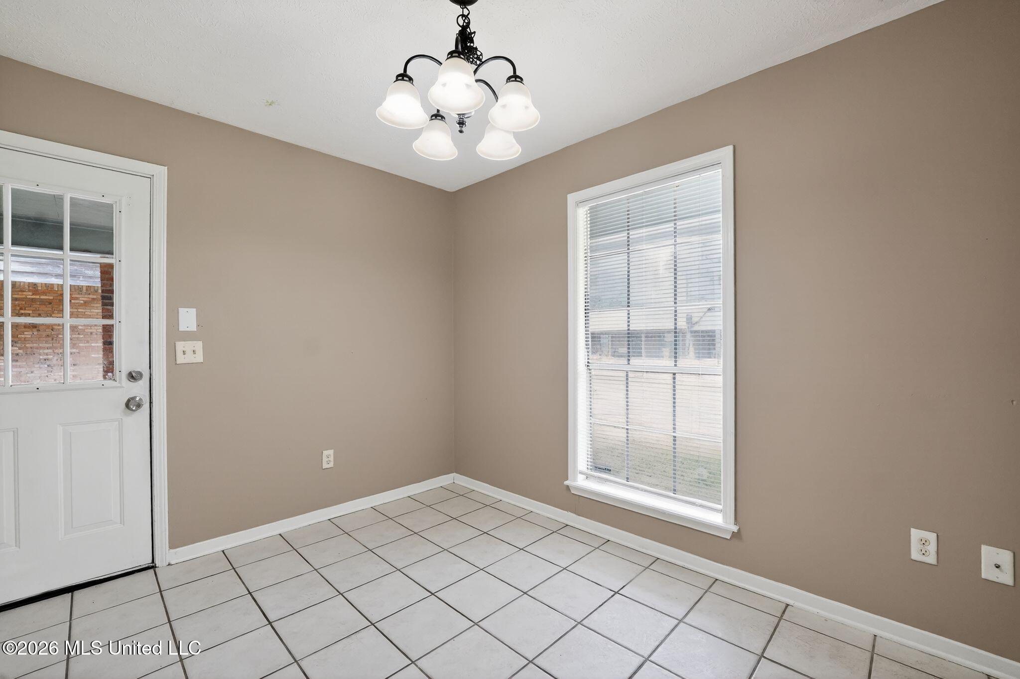 1444 Cherrie Avenue Property Photo 8