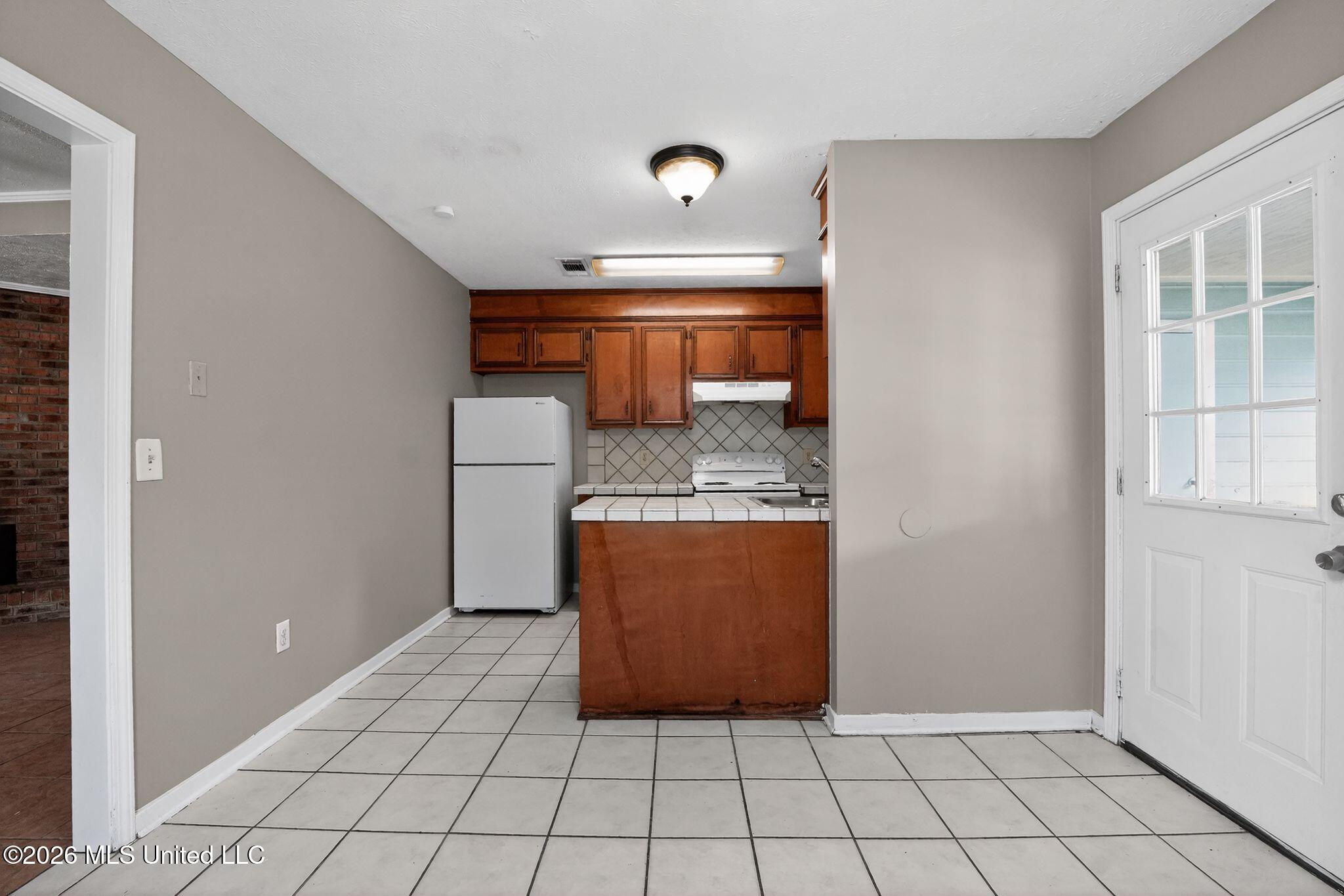 1444 Cherrie Avenue Property Photo 12