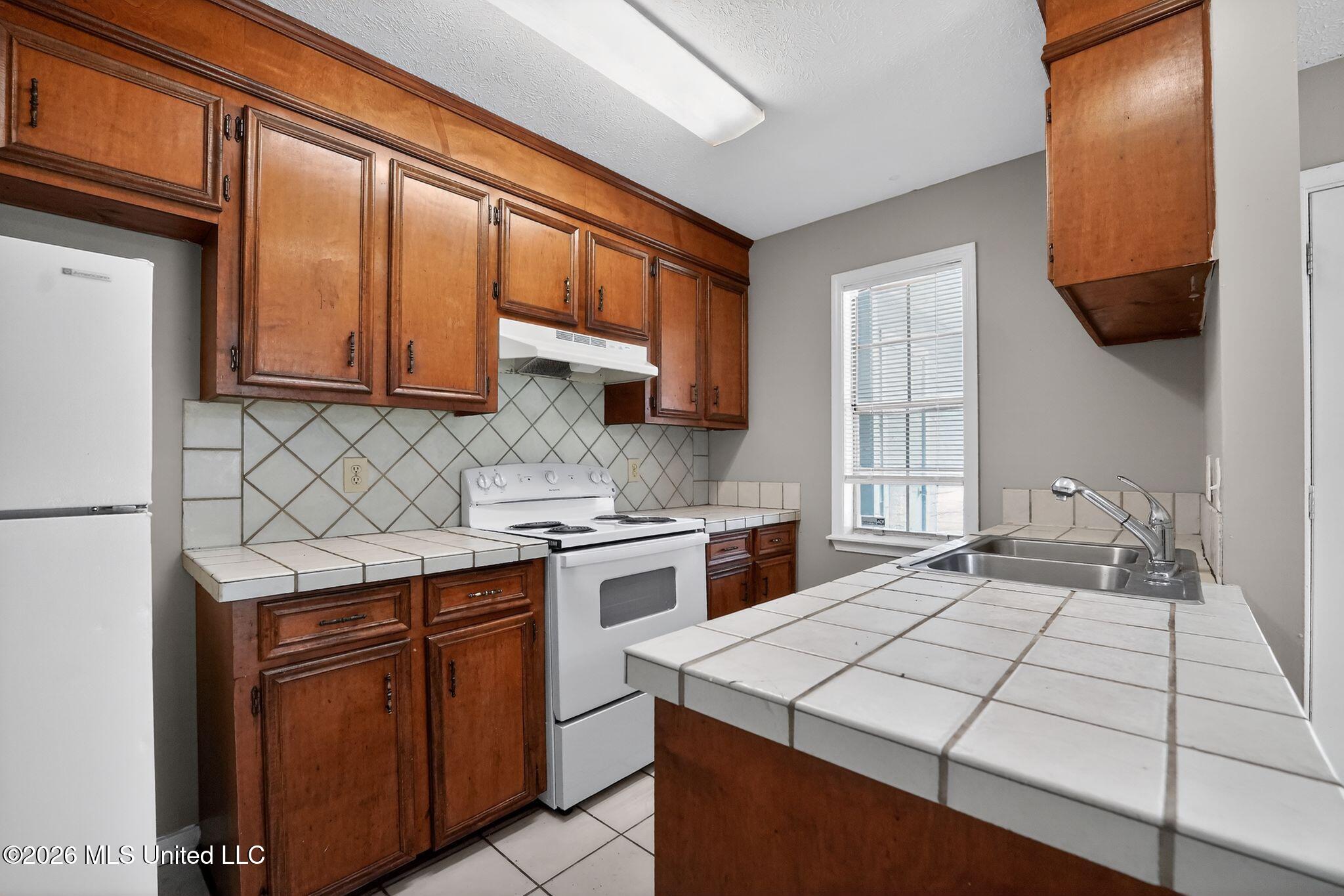 1444 Cherrie Avenue Property Photo 17