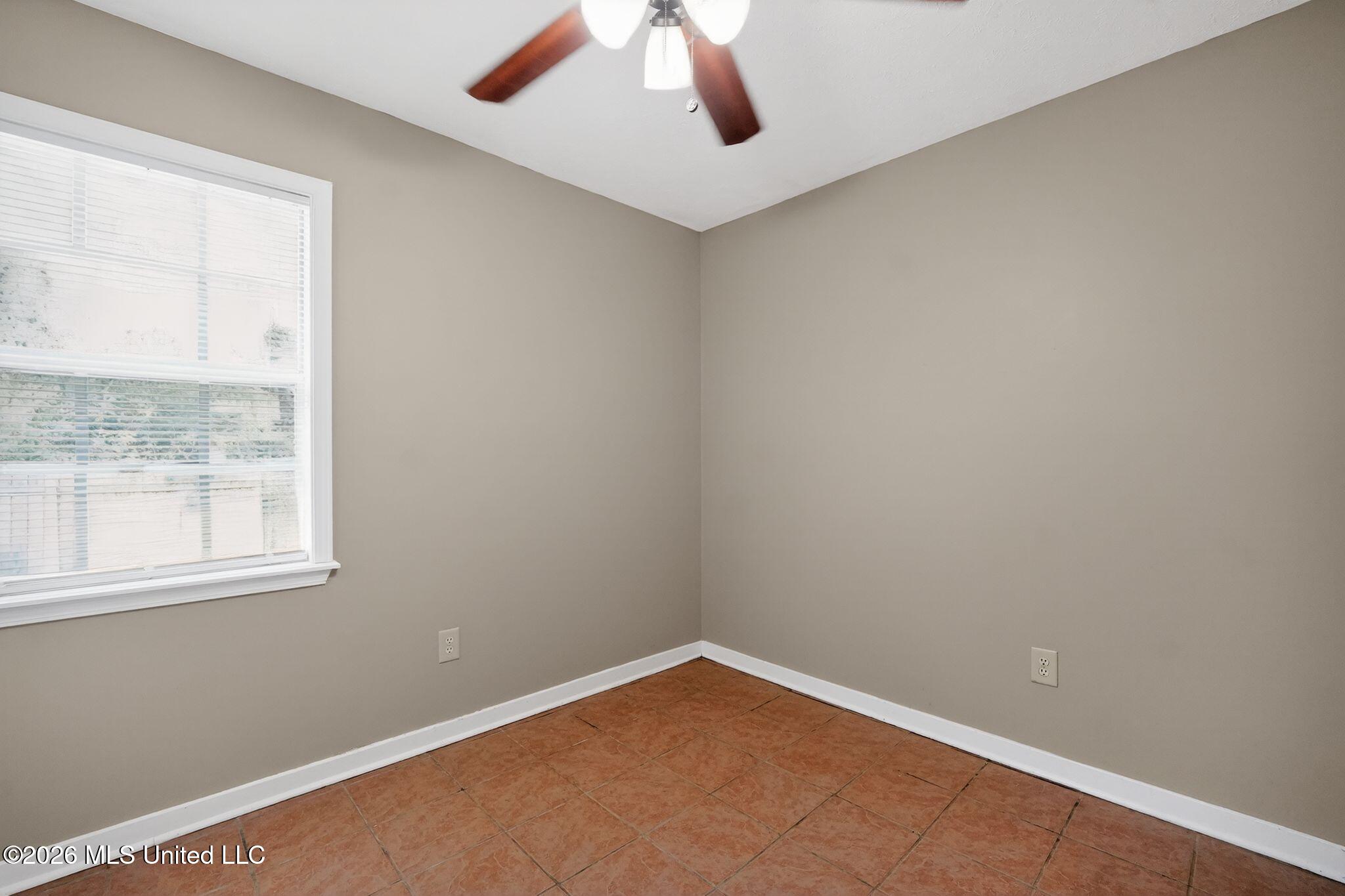 1444 Cherrie Avenue Property Photo 20