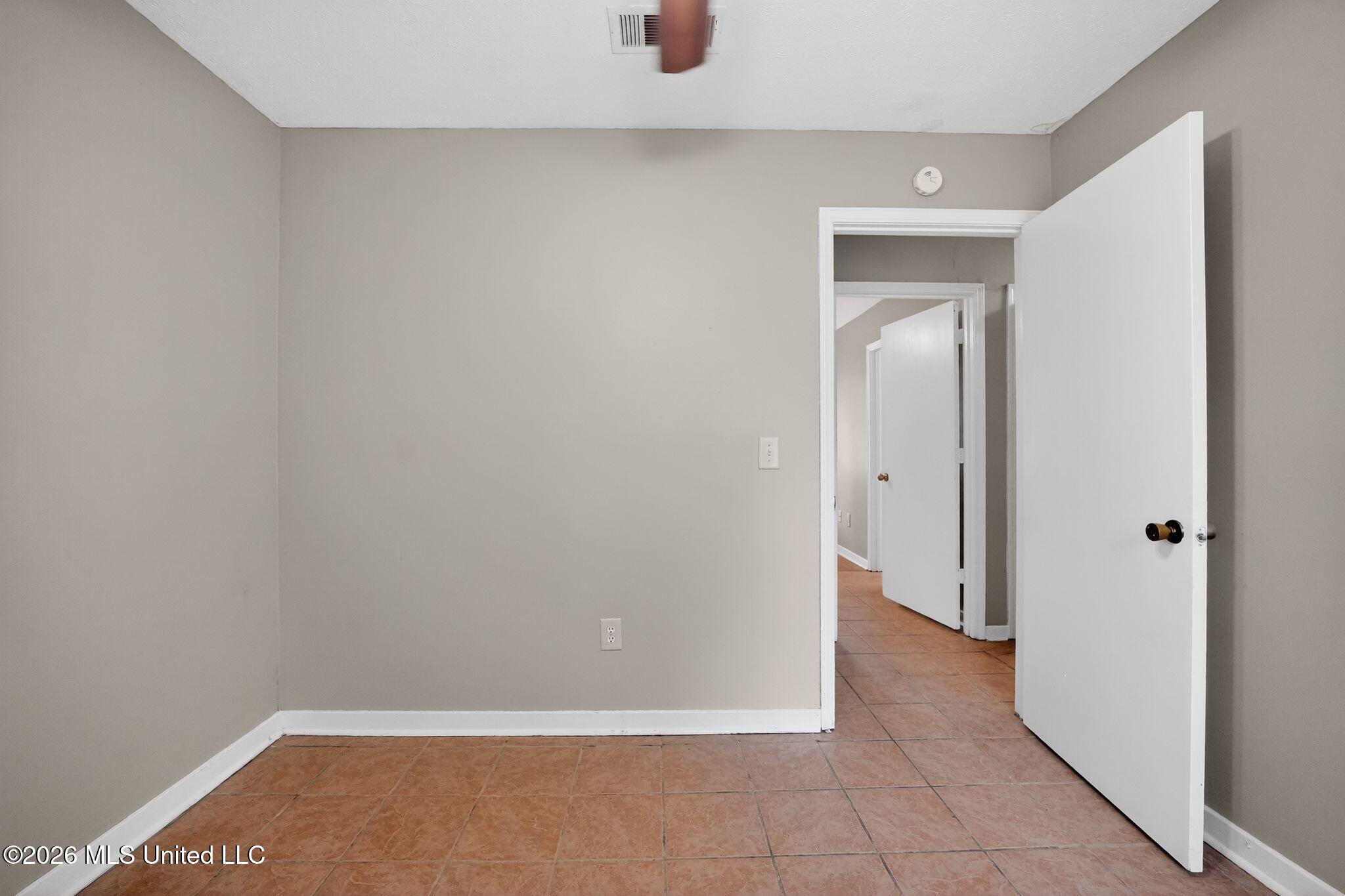 1444 Cherrie Avenue Property Photo 22