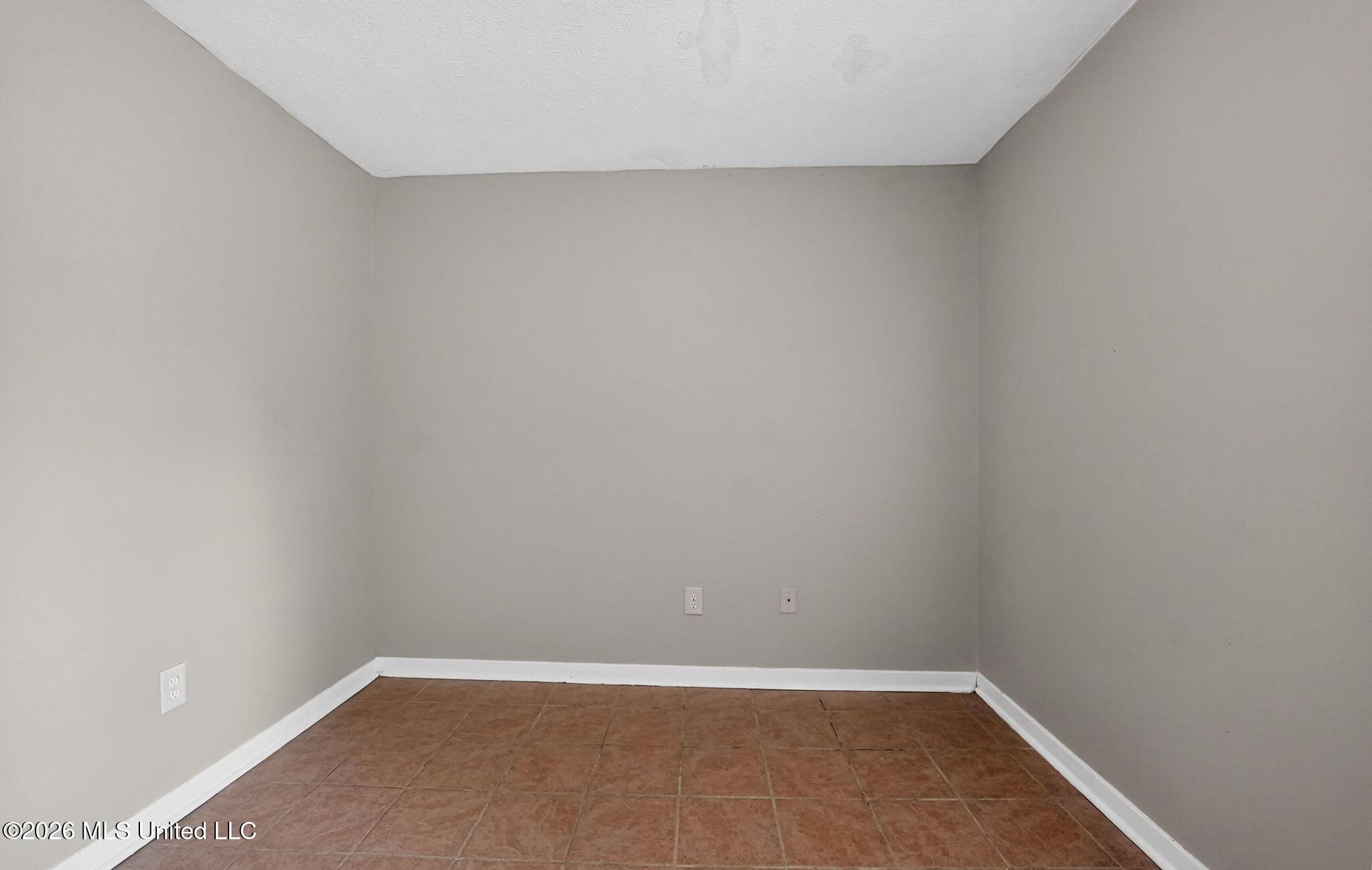 1444 Cherrie Avenue Property Photo 24