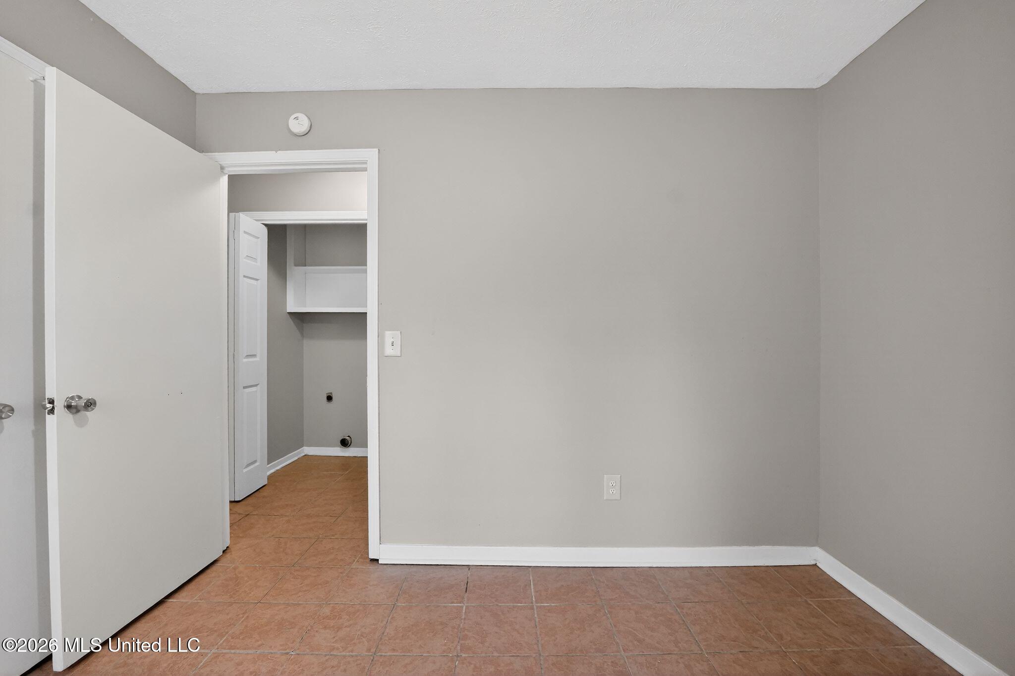 1444 Cherrie Avenue Property Photo 35