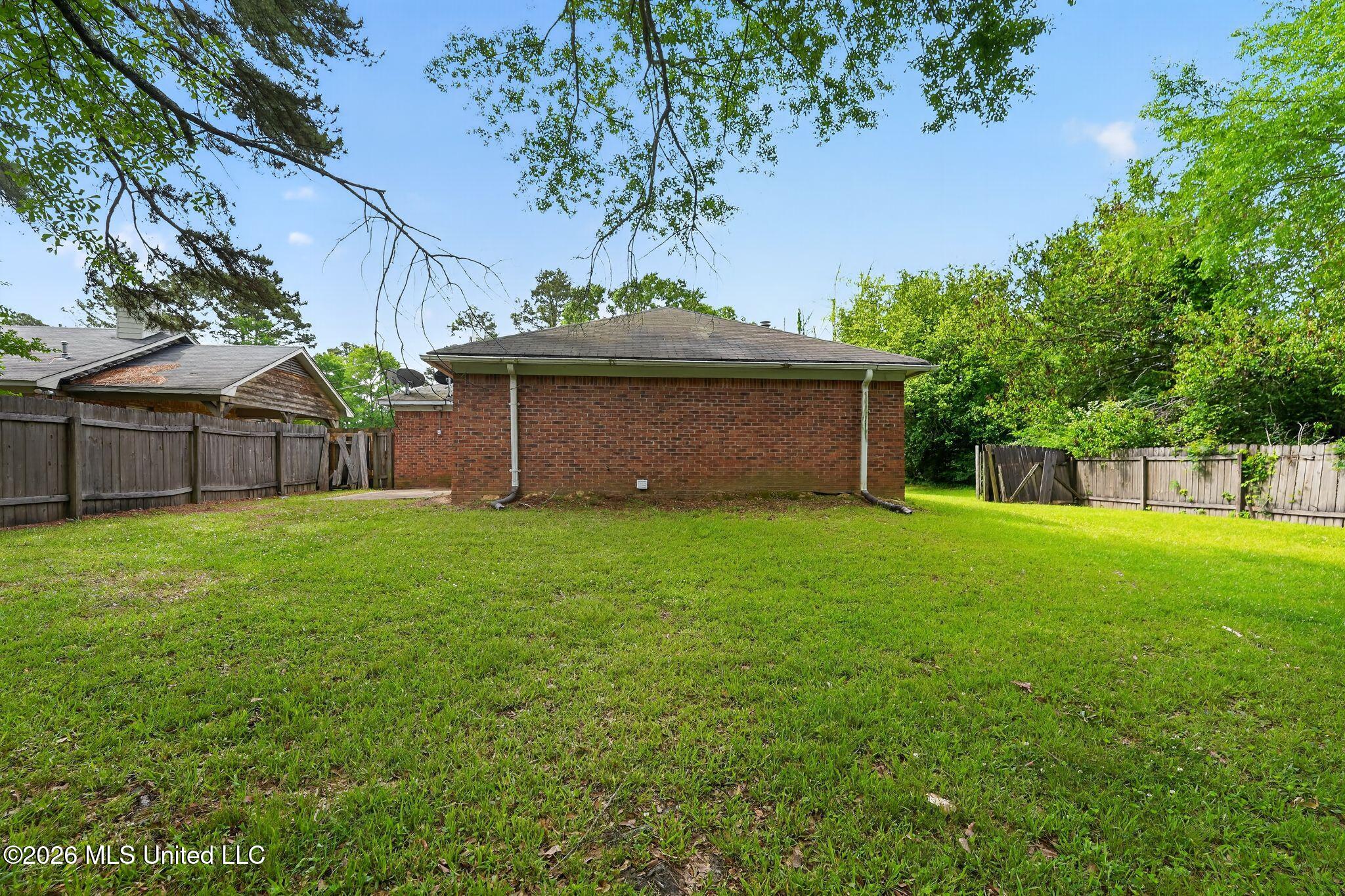 1444 Cherrie Avenue Property Photo 42