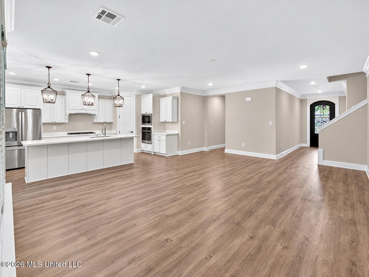11021 Alphabet Road Property Photo 5