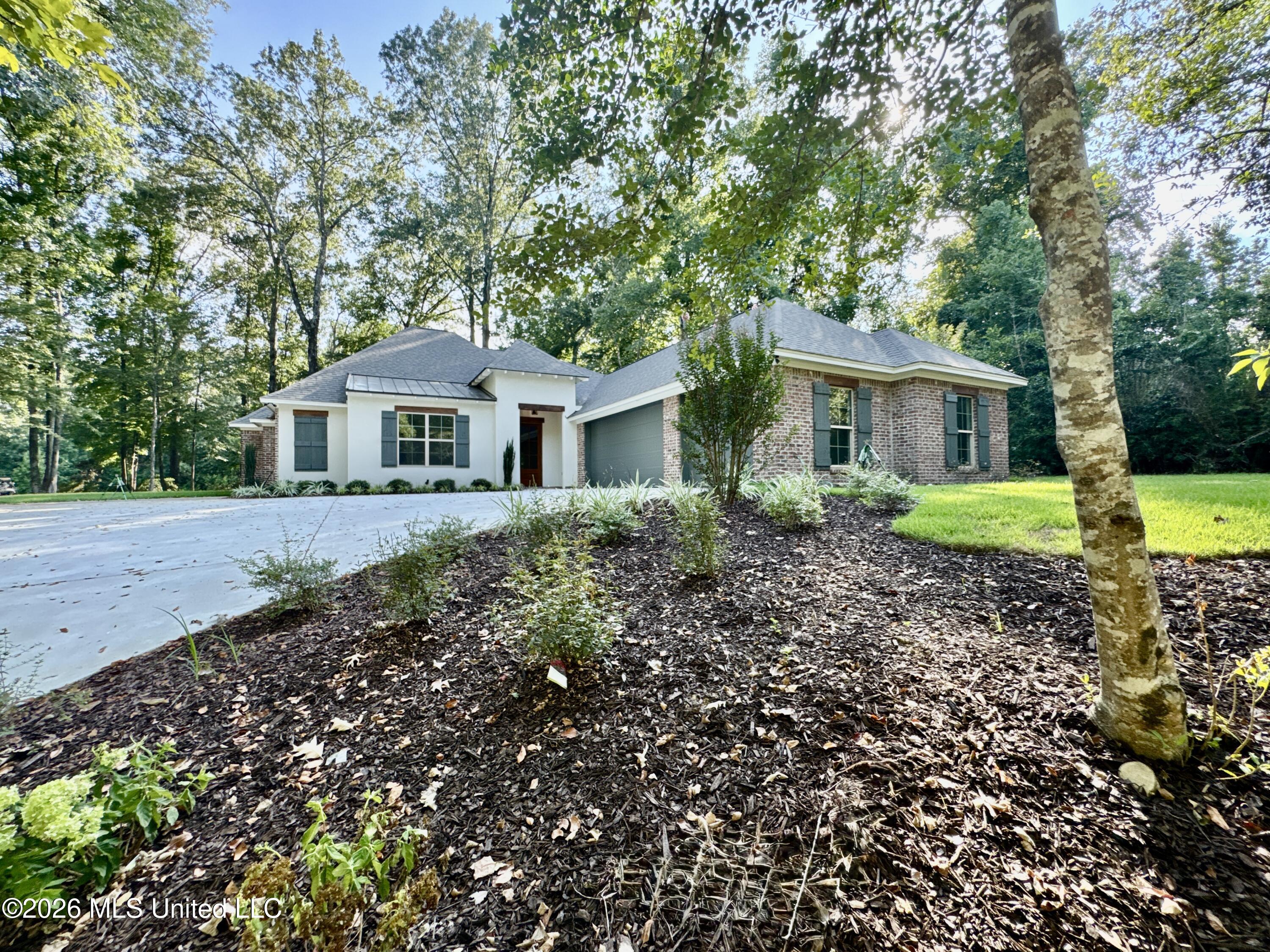 46 Fairway Drive Property Photo 2