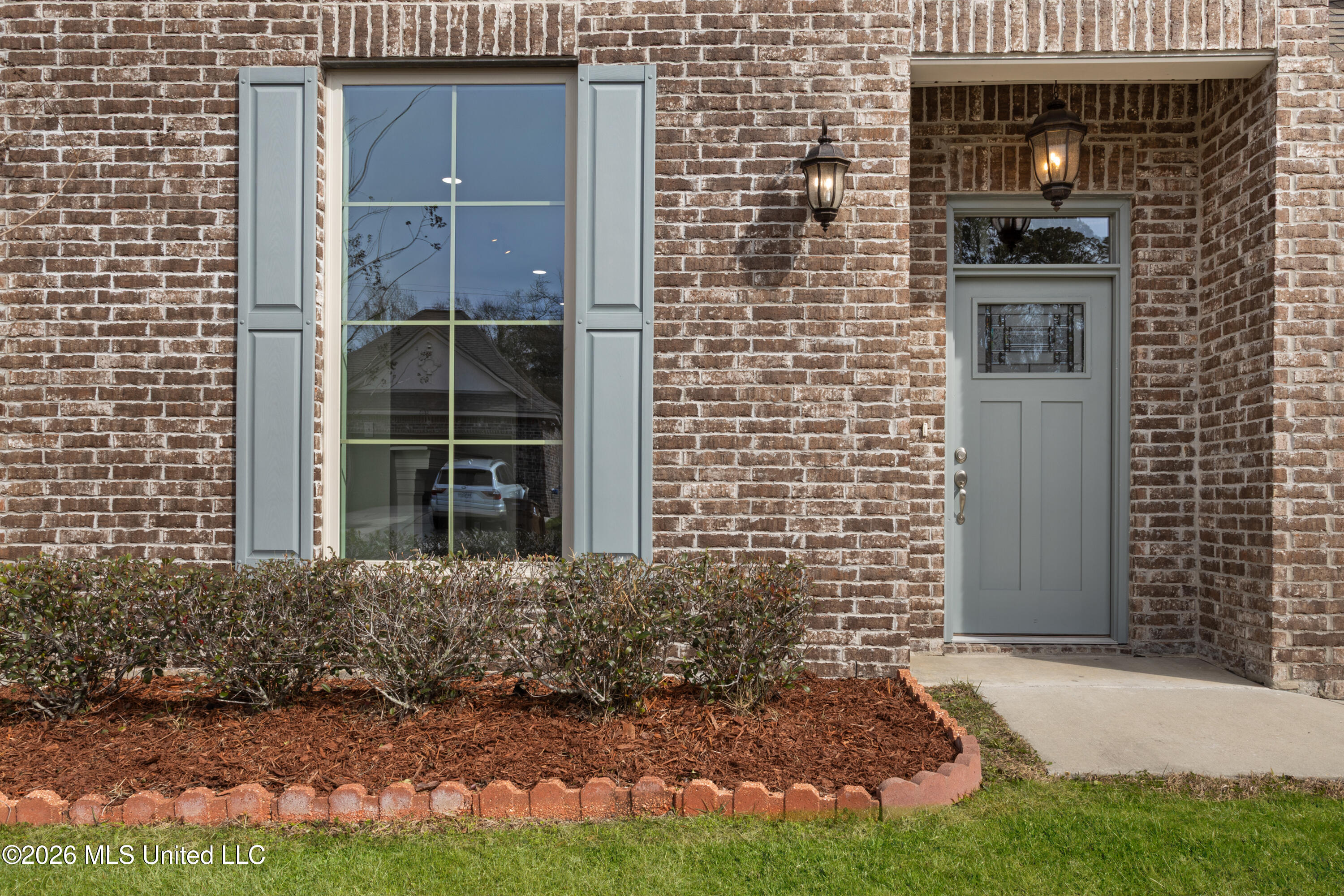 13244 River Bluff Drive Property Photo 5