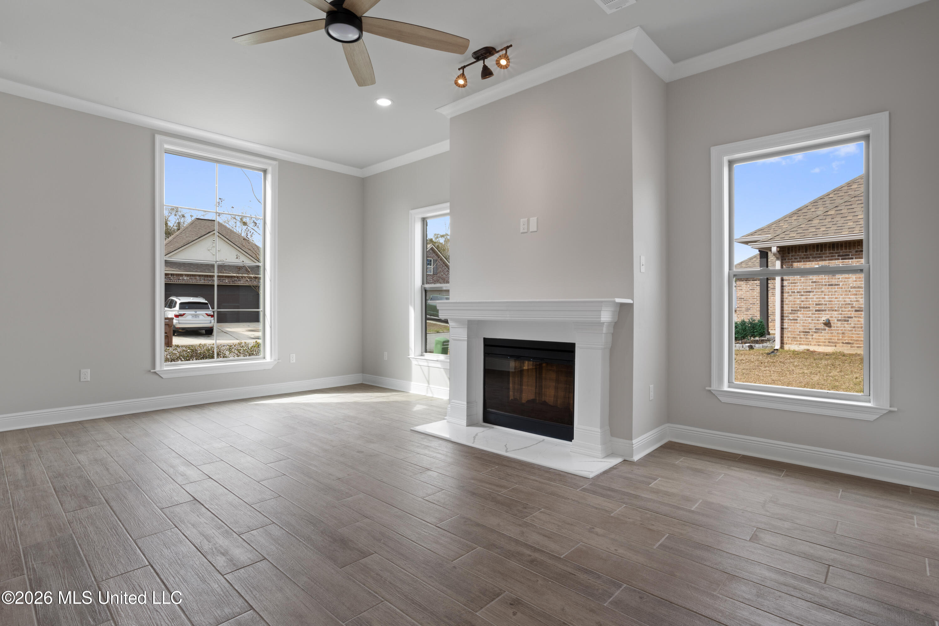 13244 River Bluff Drive Property Photo 8