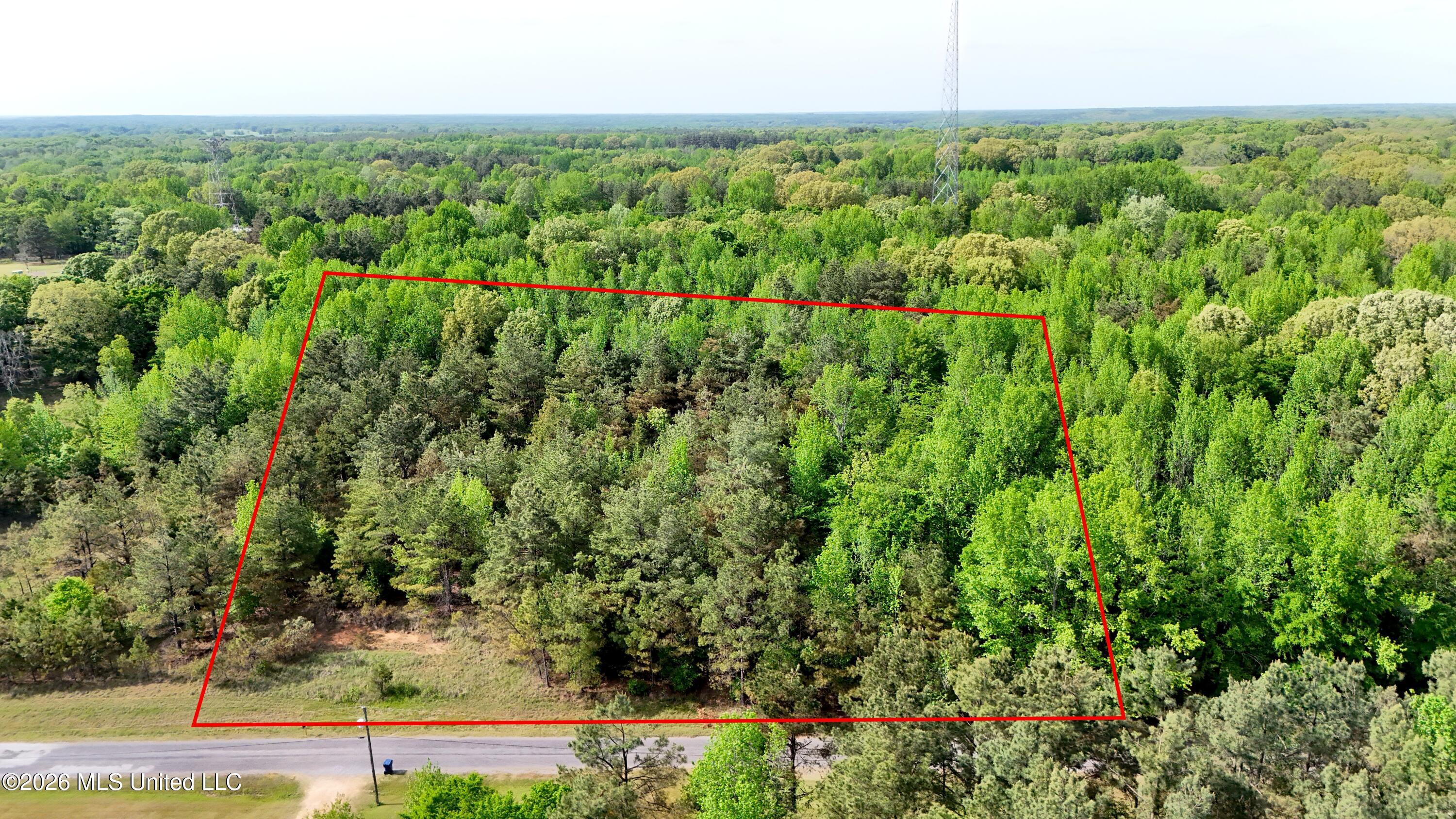 300 Beechwood Drive Property Photo 2
