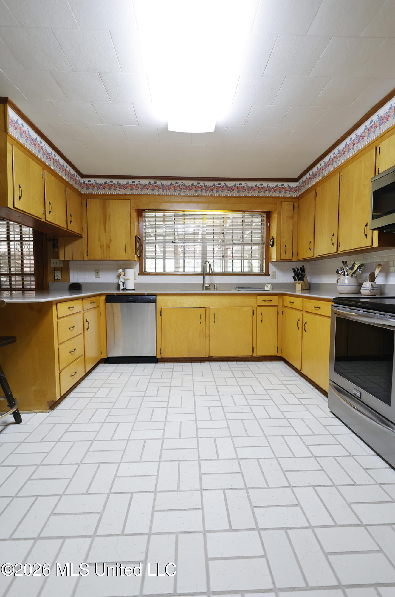 201 Sinclair Street Property Photo 11