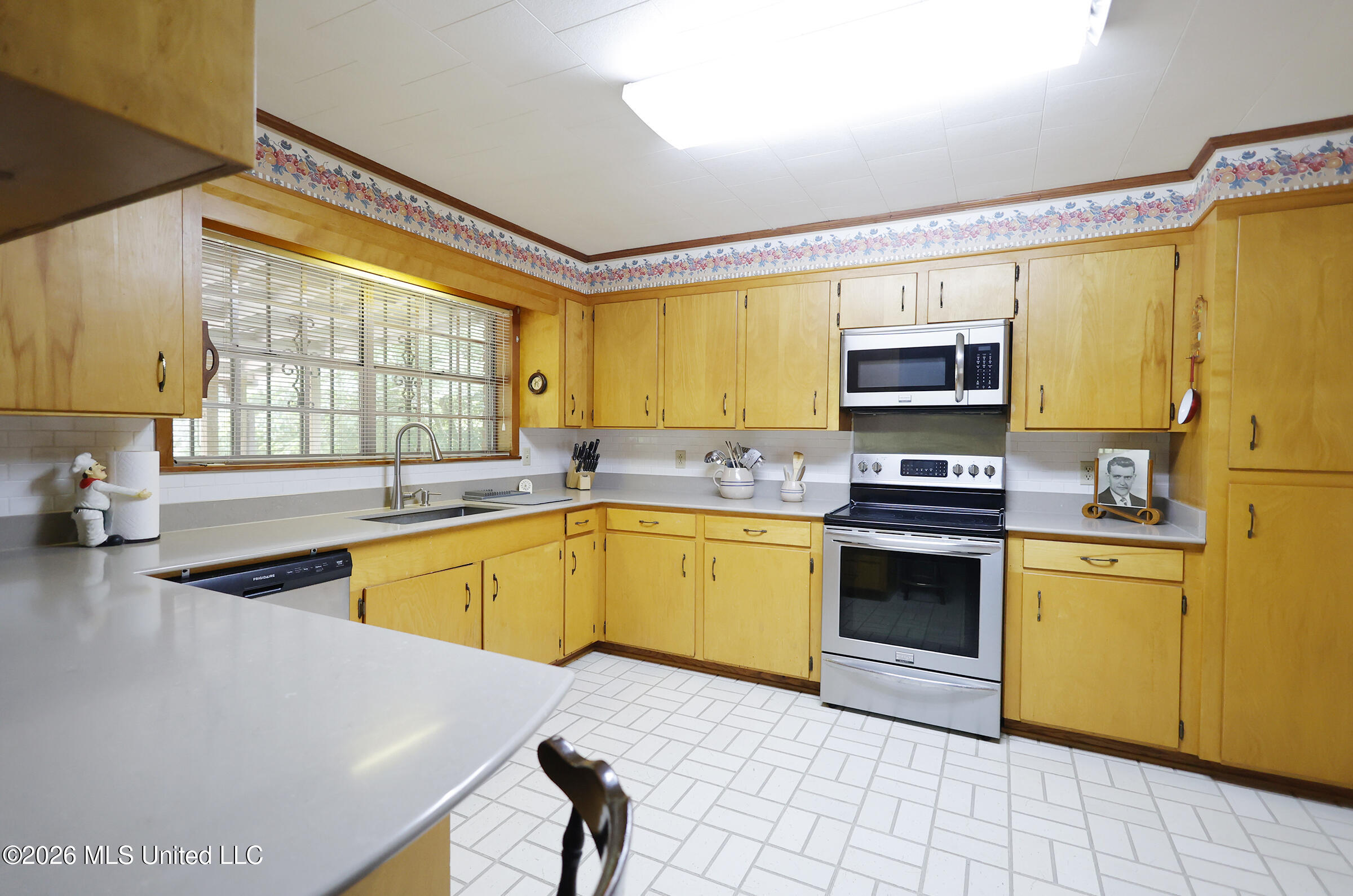 201 Sinclair Street Property Photo 12
