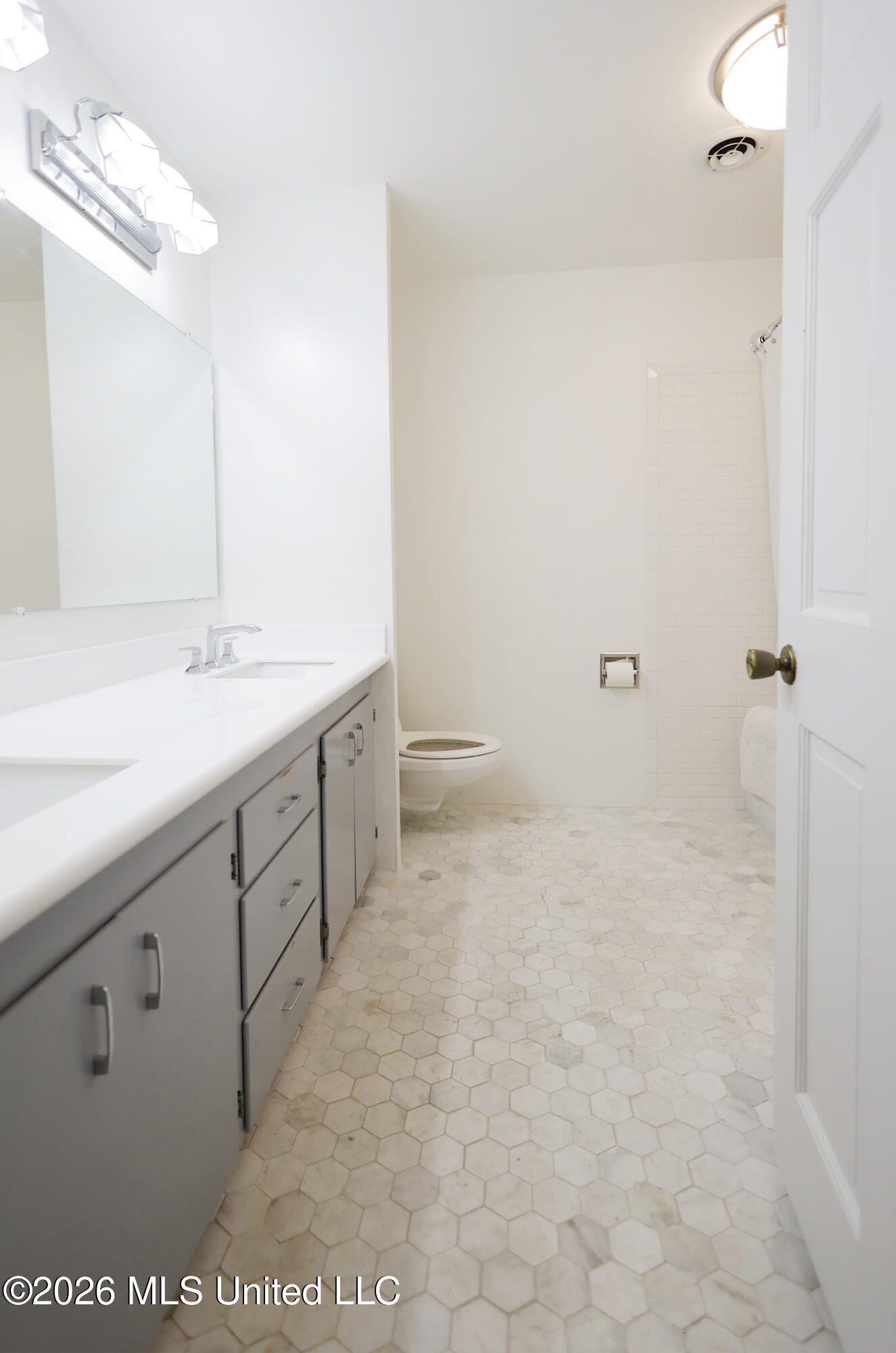 201 Sinclair Street Property Photo 28
