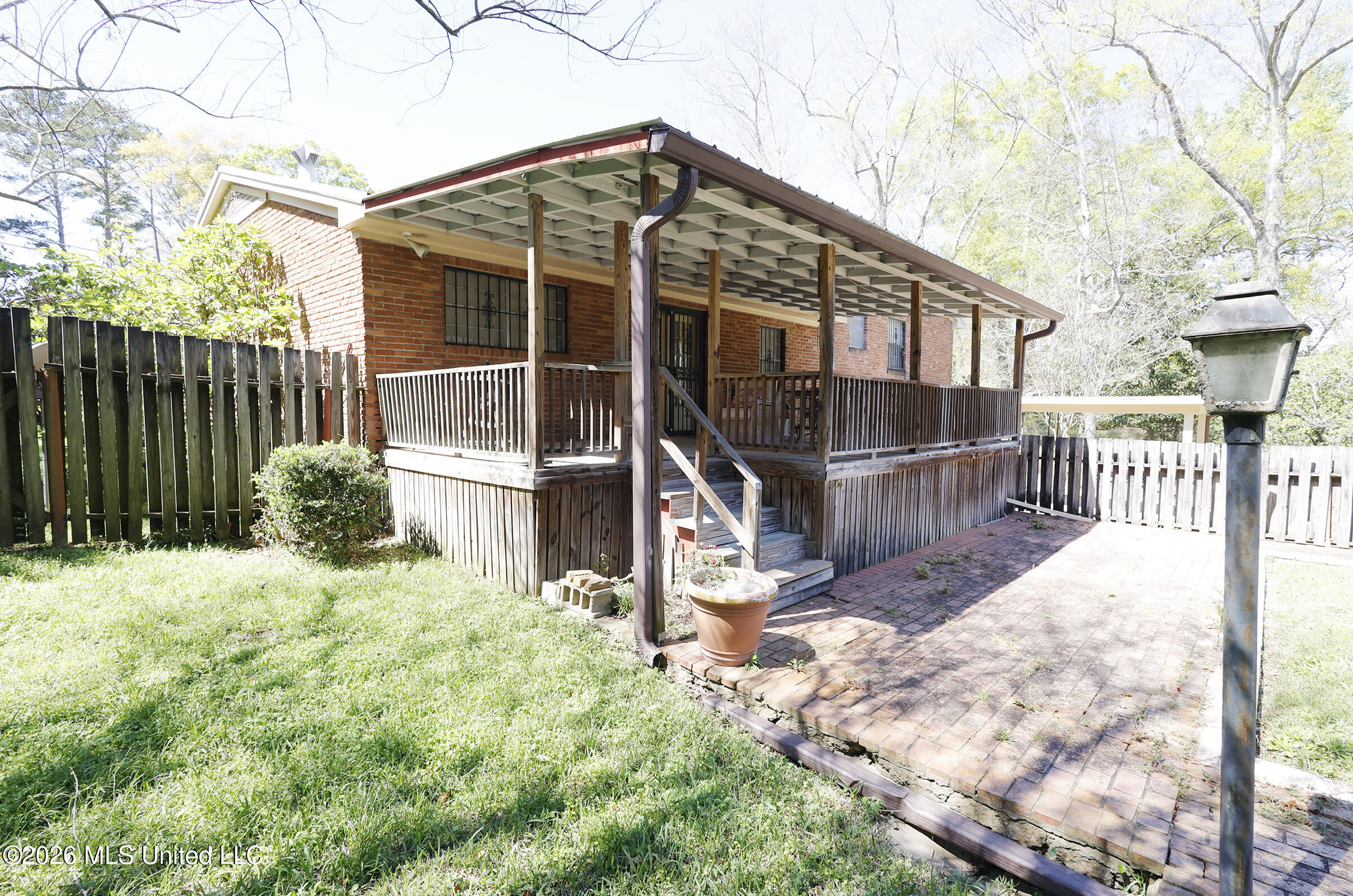 201 Sinclair Street Property Photo 37