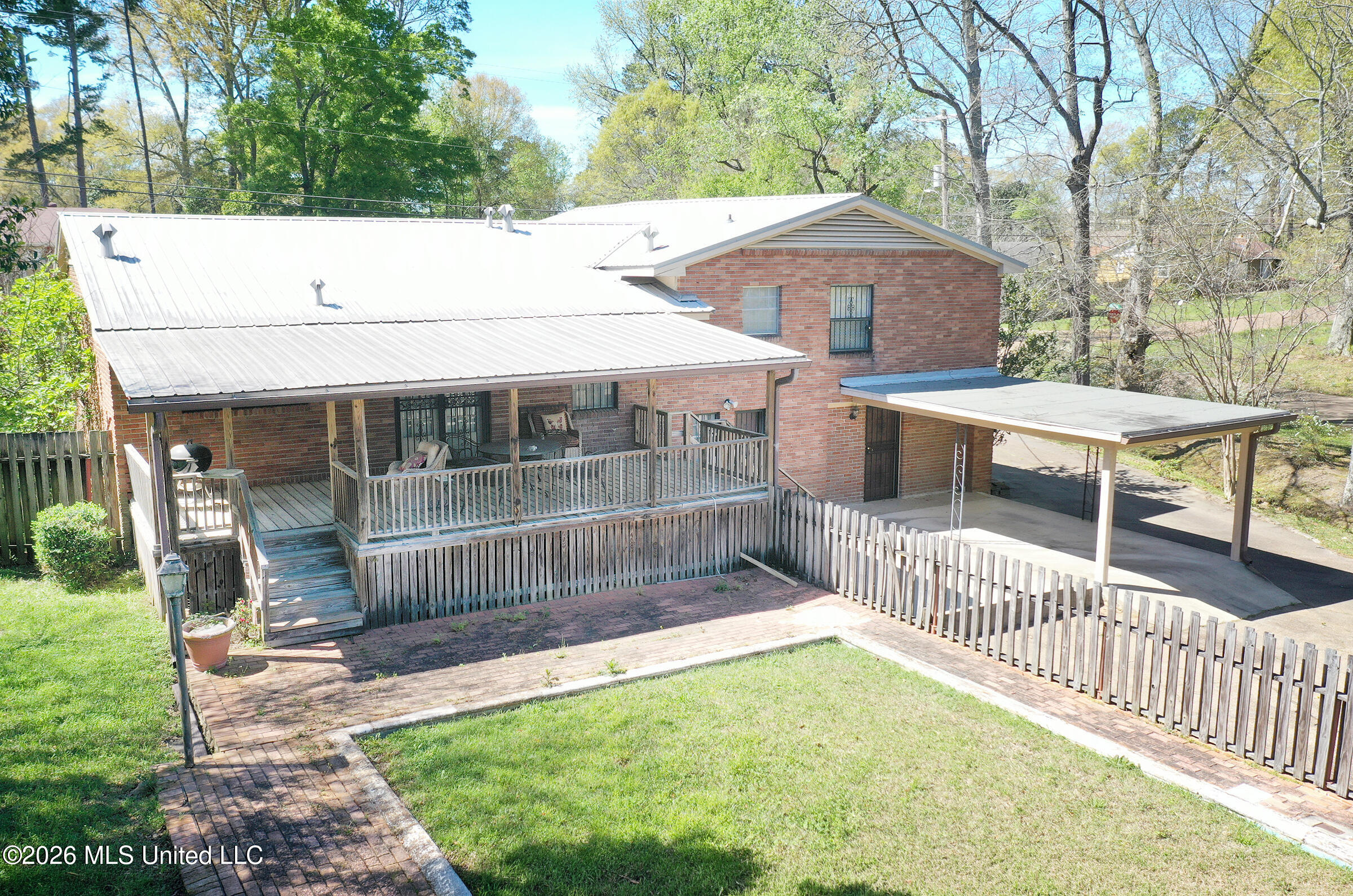 201 Sinclair Street Property Photo 38