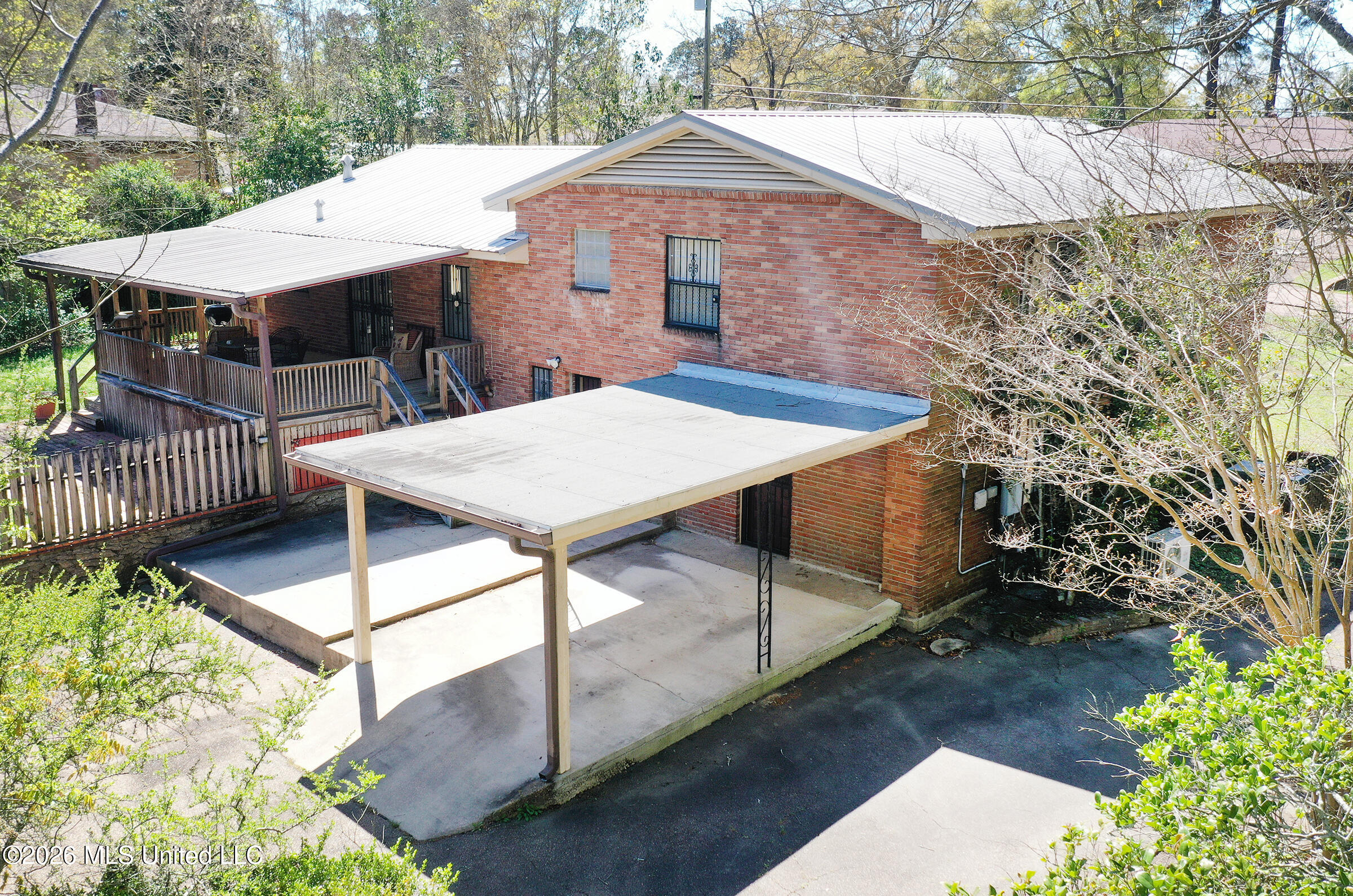 201 Sinclair Street Property Photo 39