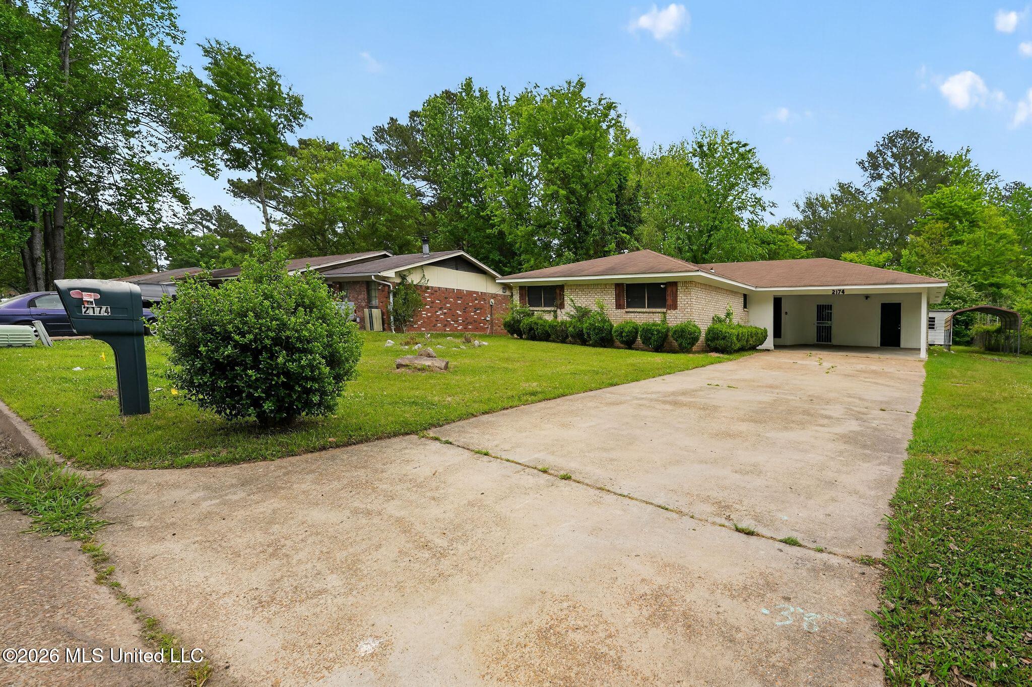 2174 Monaco Street Property Photo 5