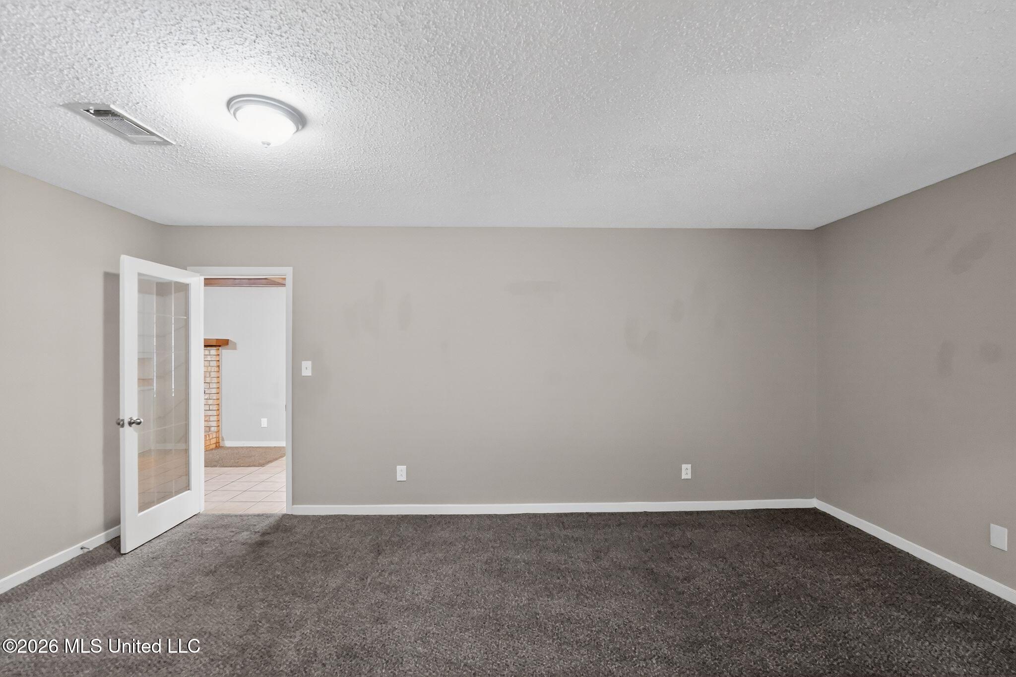 2174 Monaco Street Property Photo 6