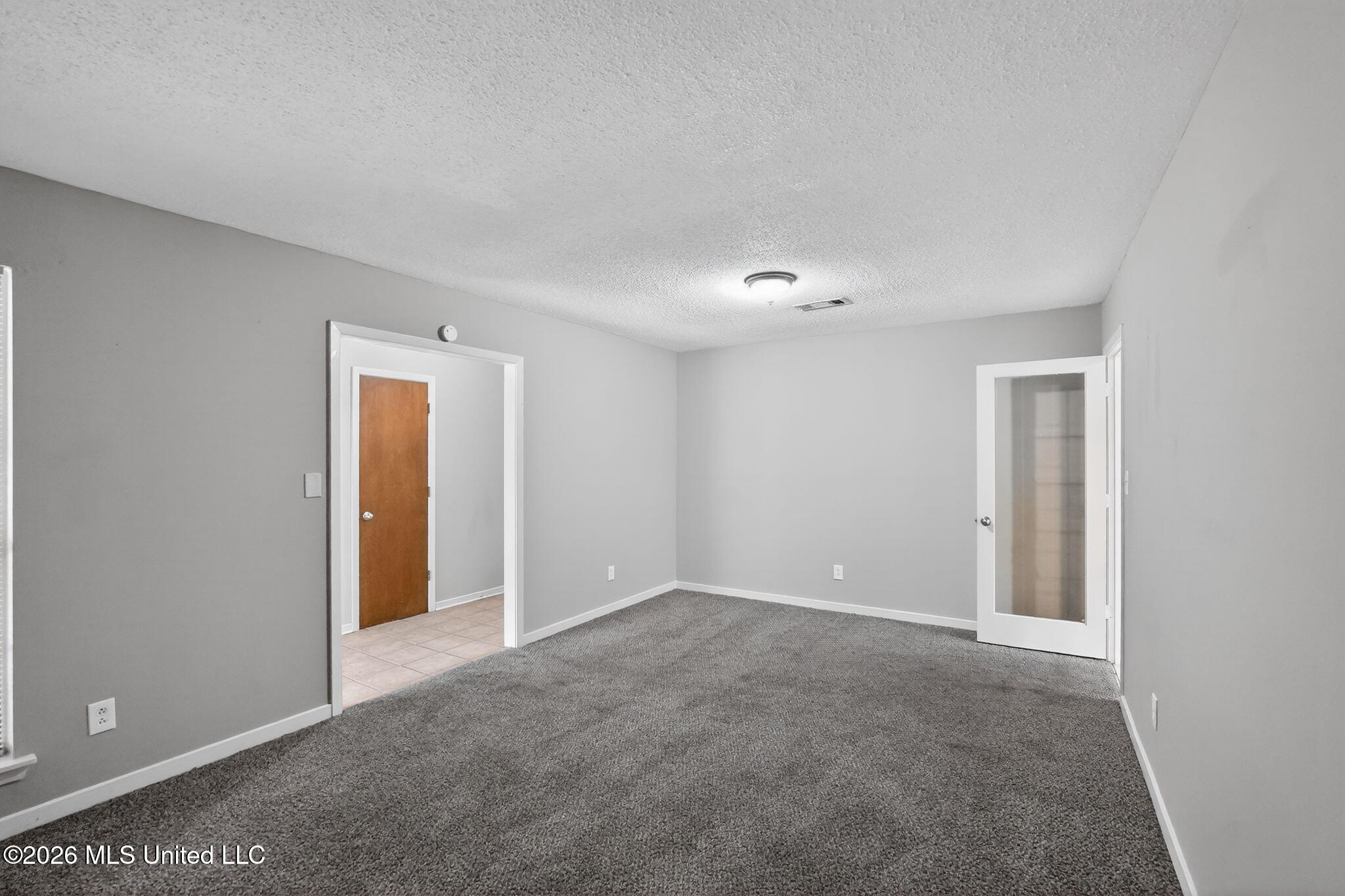 2174 Monaco Street Property Photo 8