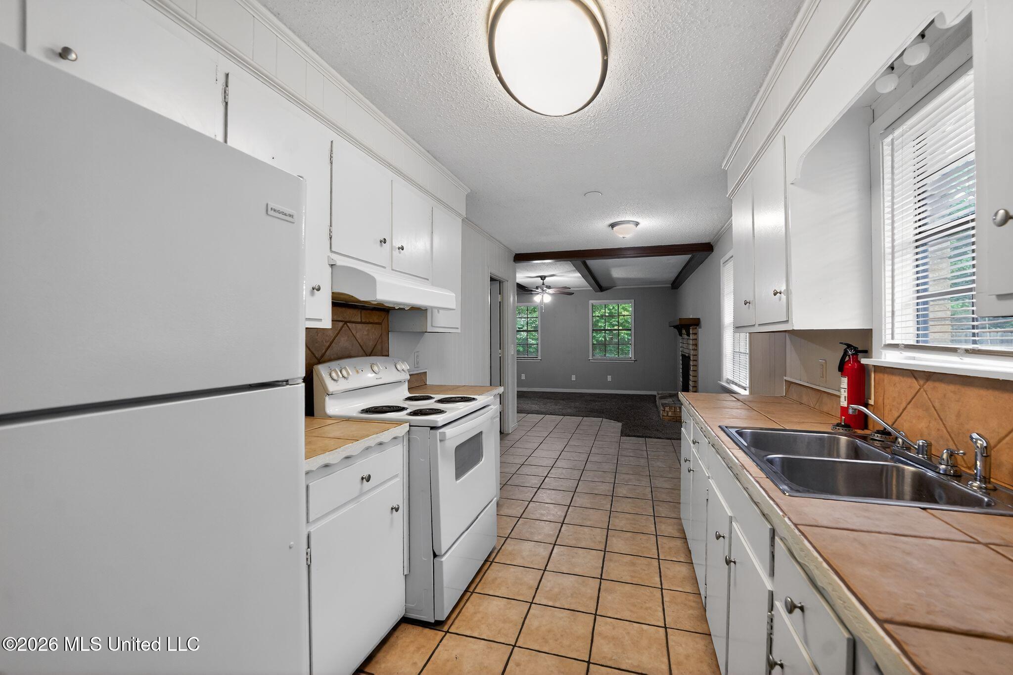 2174 Monaco Street Property Photo 16