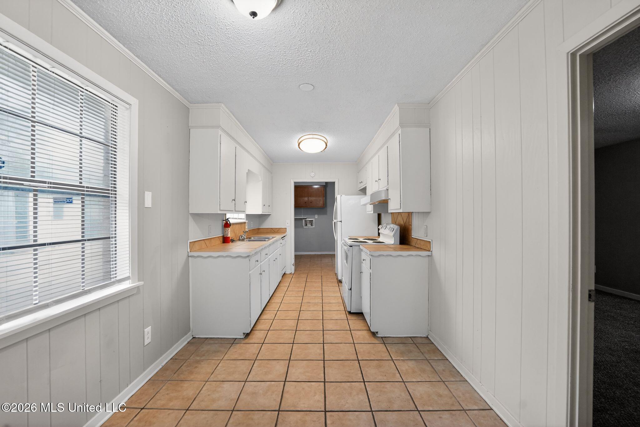 2174 Monaco Street Property Photo 17