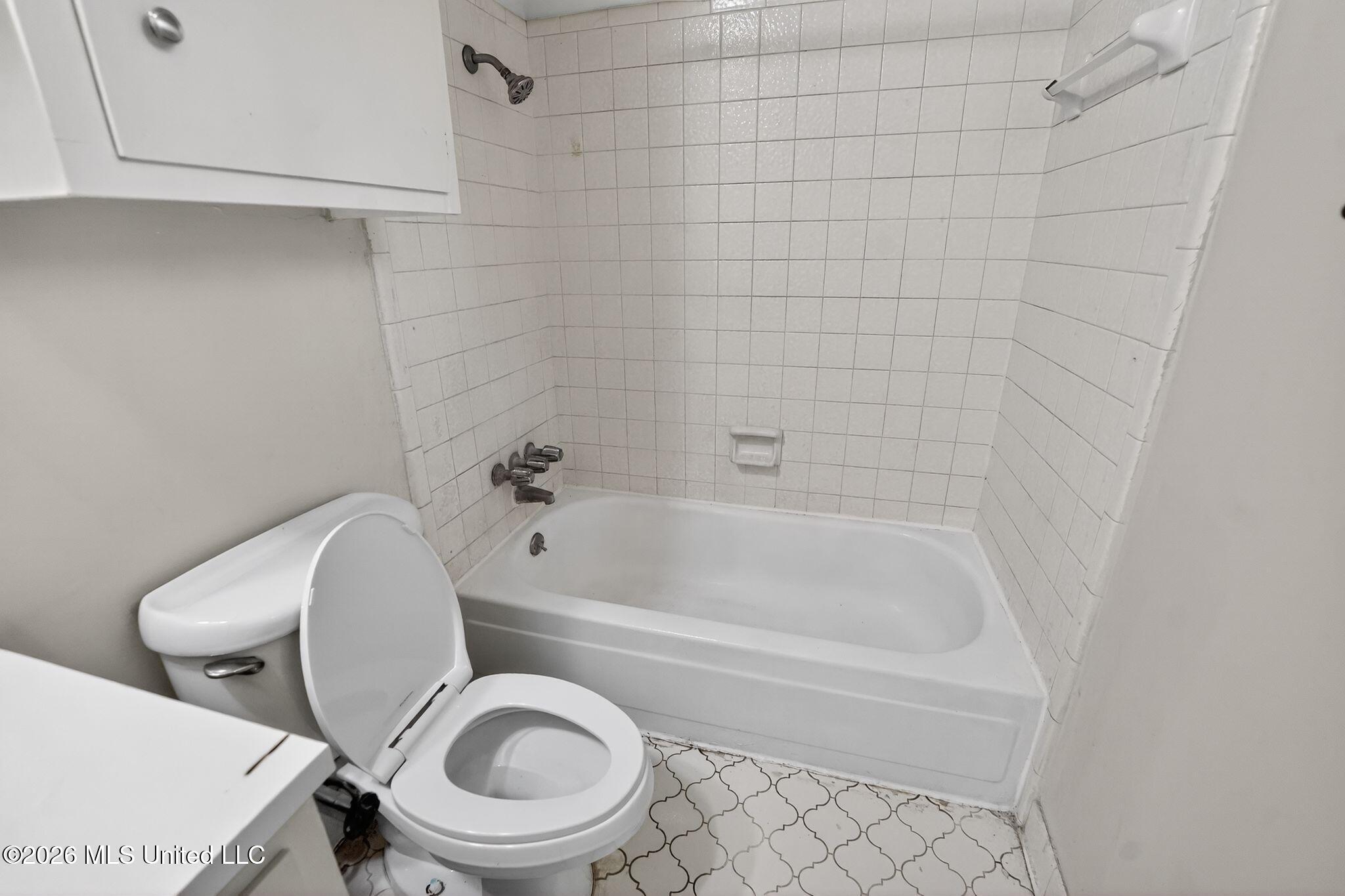 2174 Monaco Street Property Photo 32