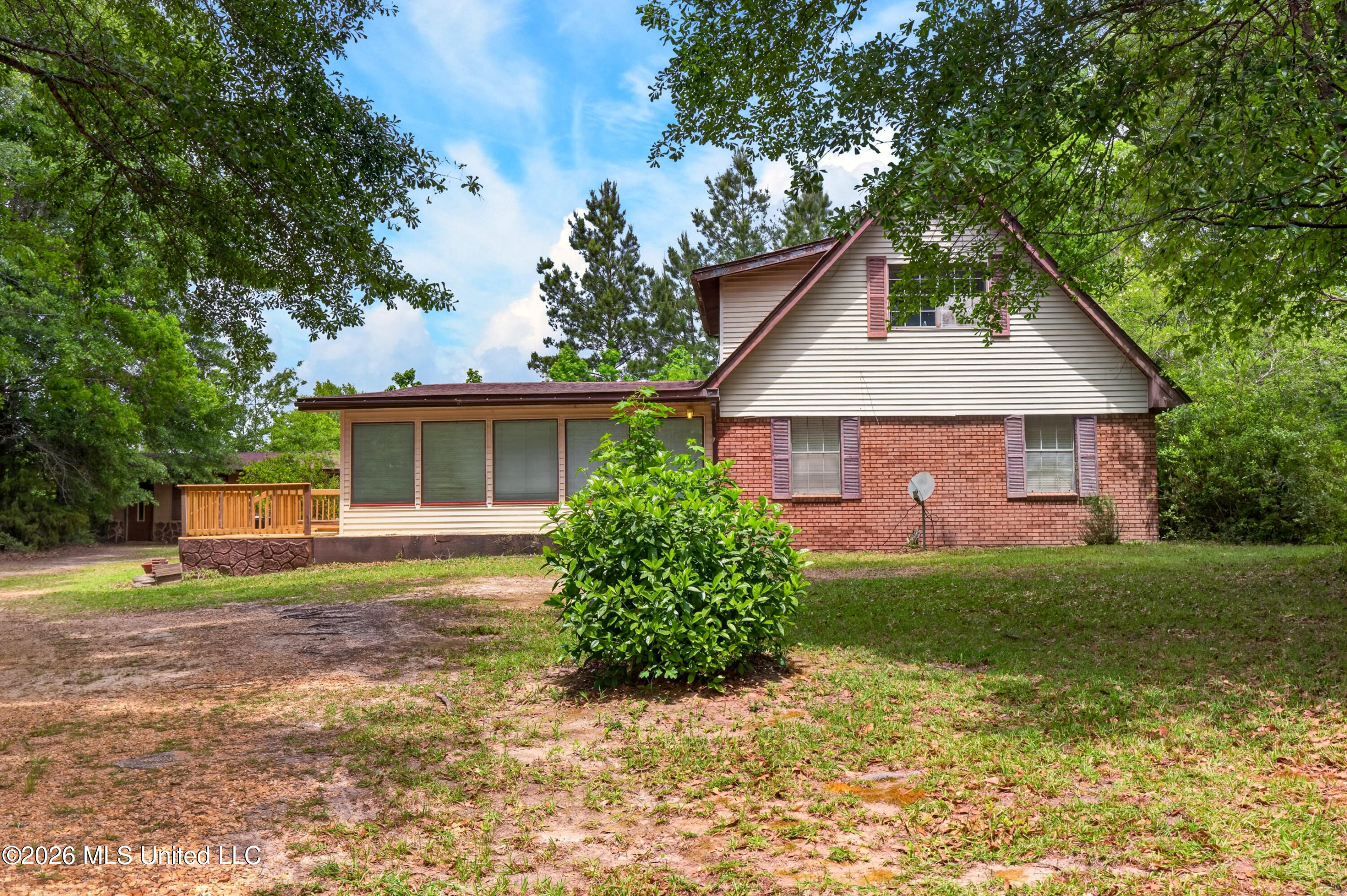 303 Varnado Avenue Property Photo 2