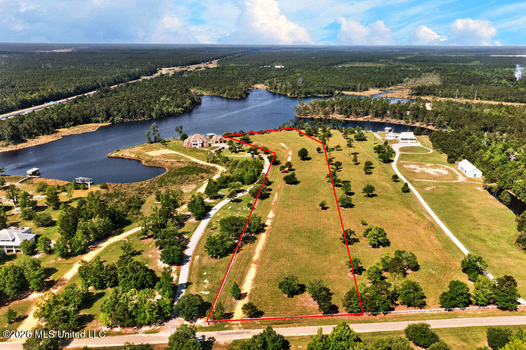 Jordan Bluff Drive Property Photo 13