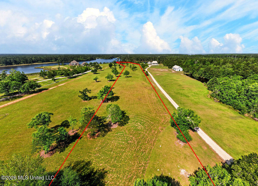 Jordan Bluff Drive Property Photo 5