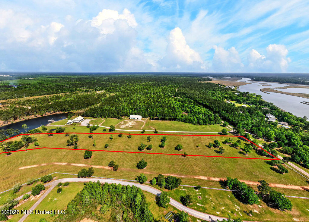Jordan Bluff Drive Property Photo 13