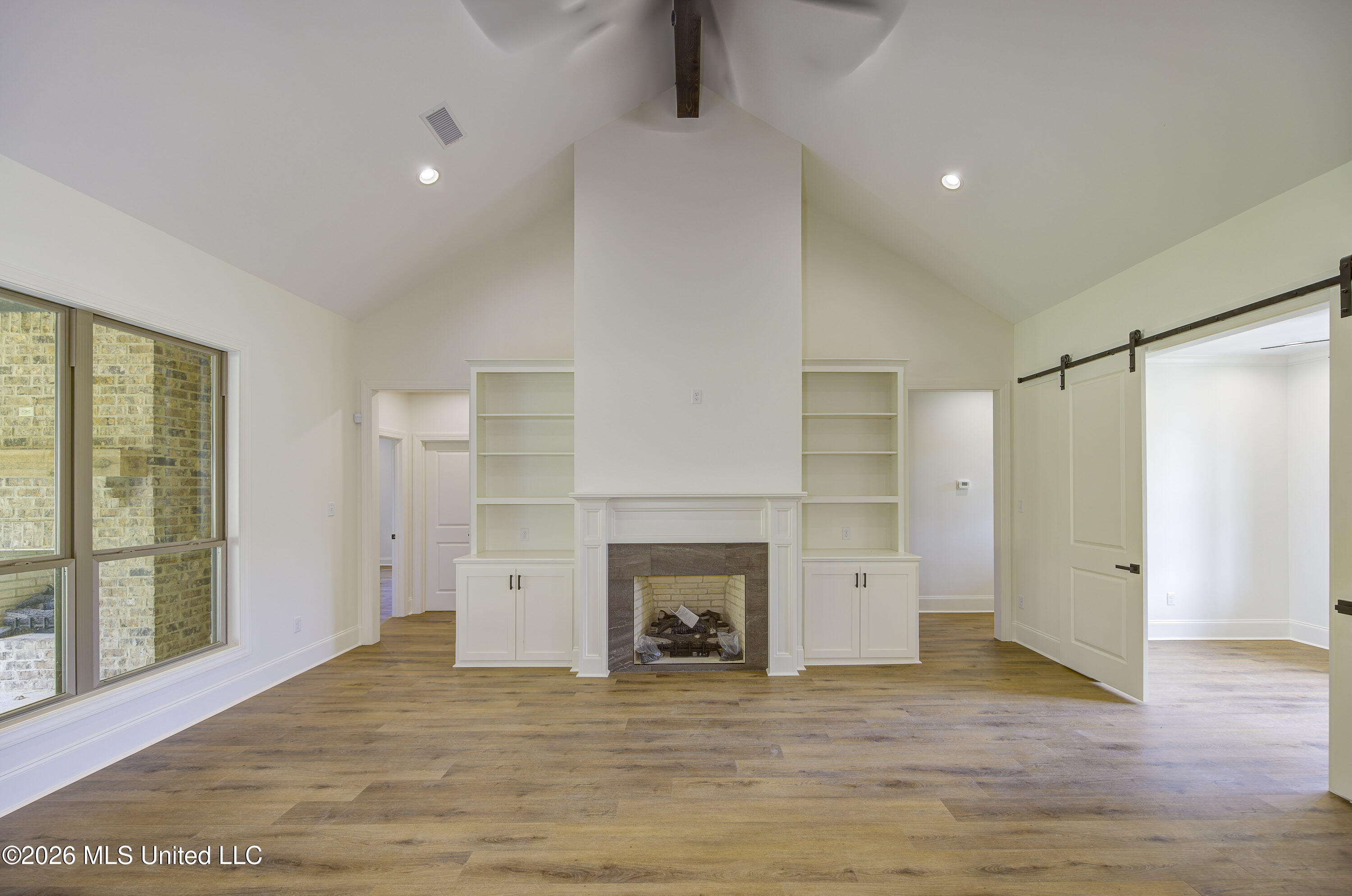 104 Plainview Drive Property Photo 6