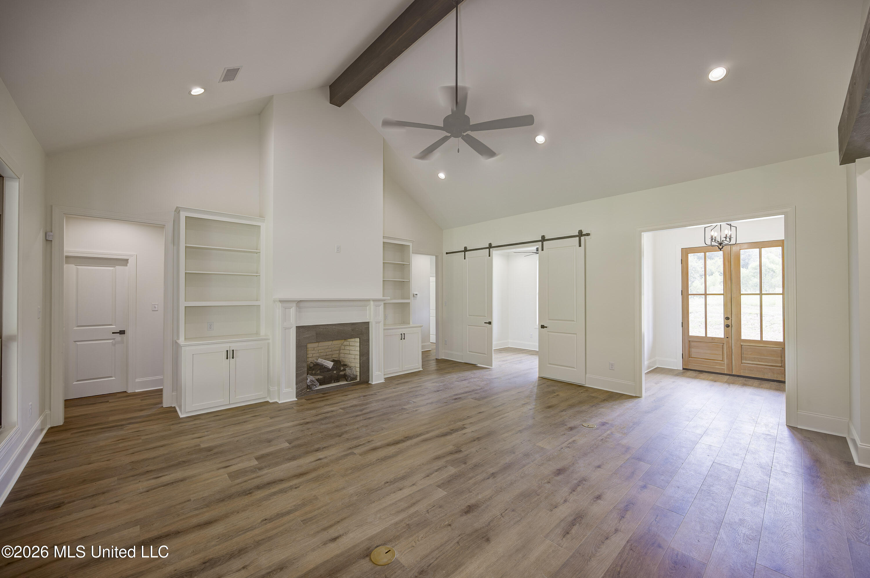 104 Plainview Drive Property Photo 8