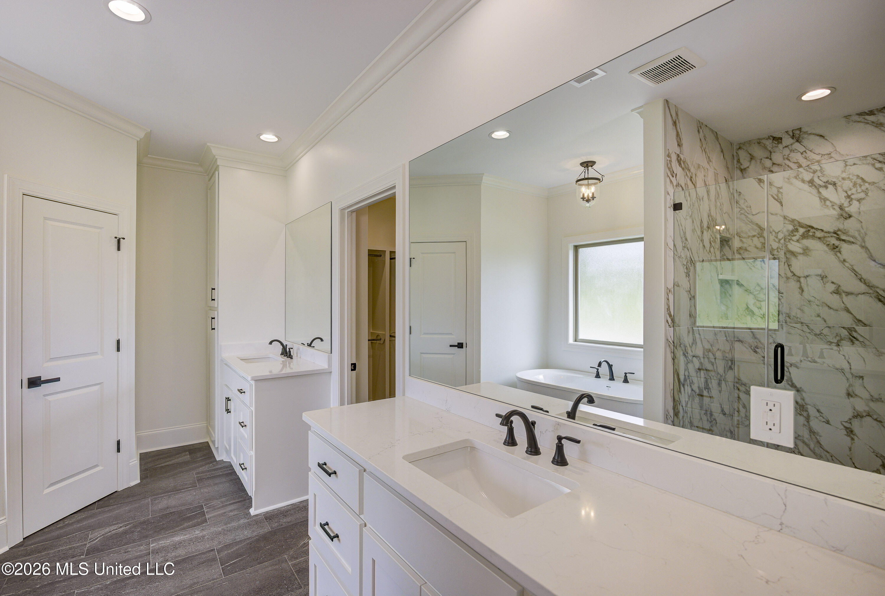 104 Plainview Drive Property Photo 23