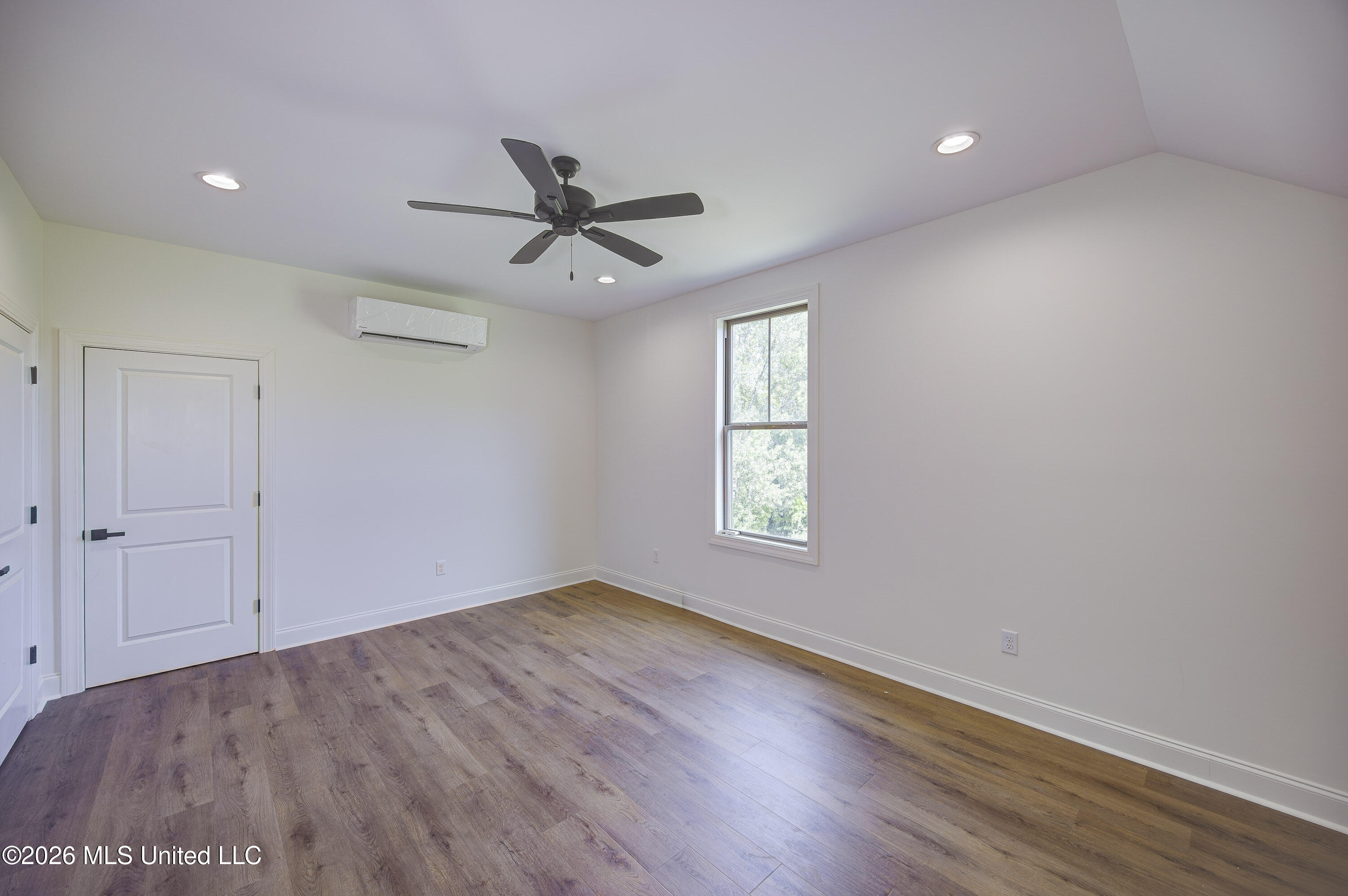104 Plainview Drive Property Photo 31