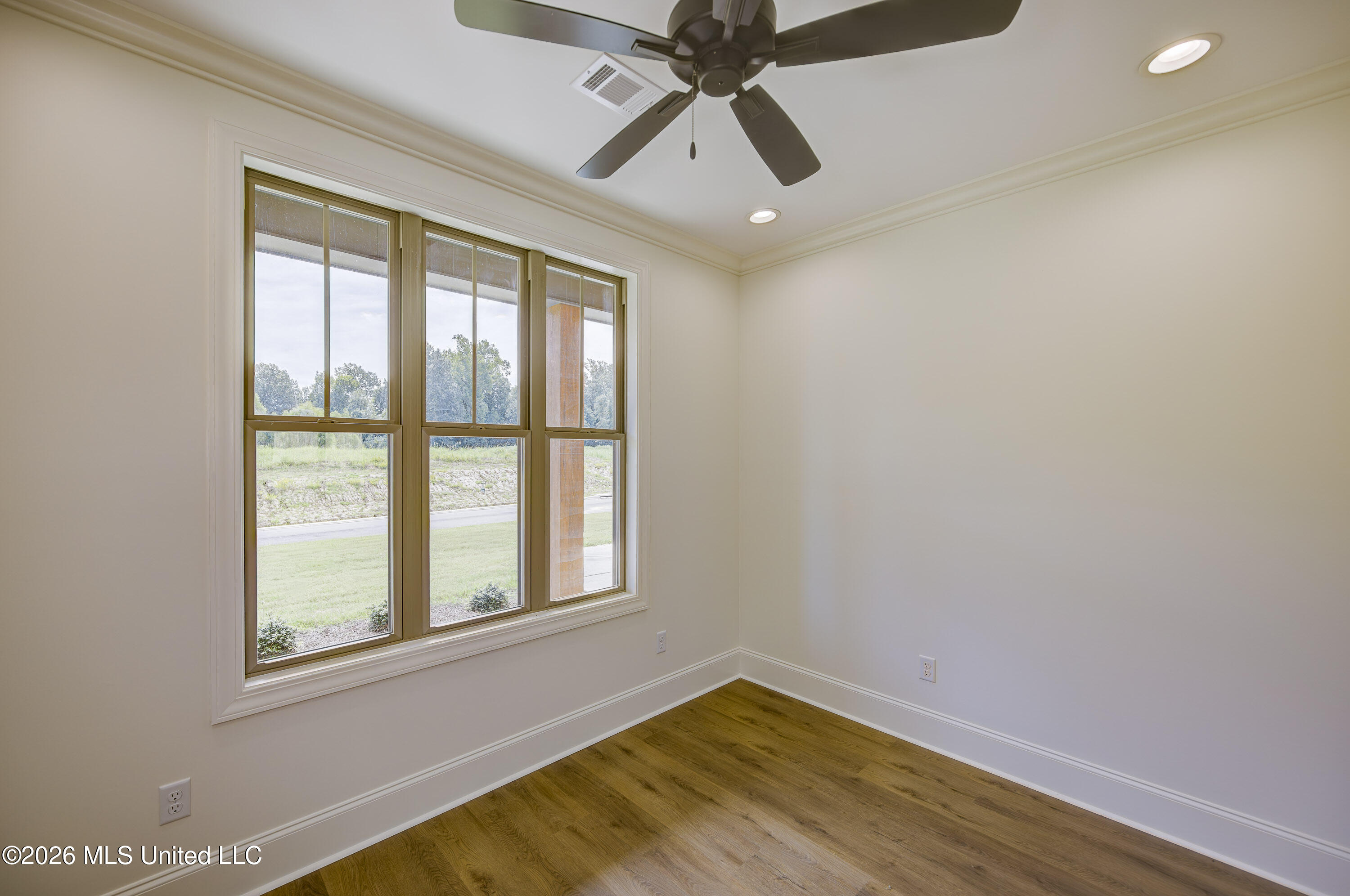 104 Plainview Drive Property Photo 41