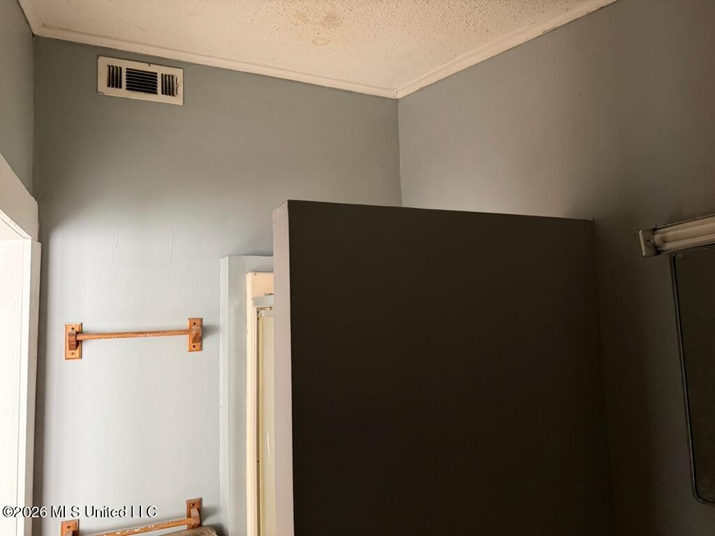 501 Lee Street Property Photo 13