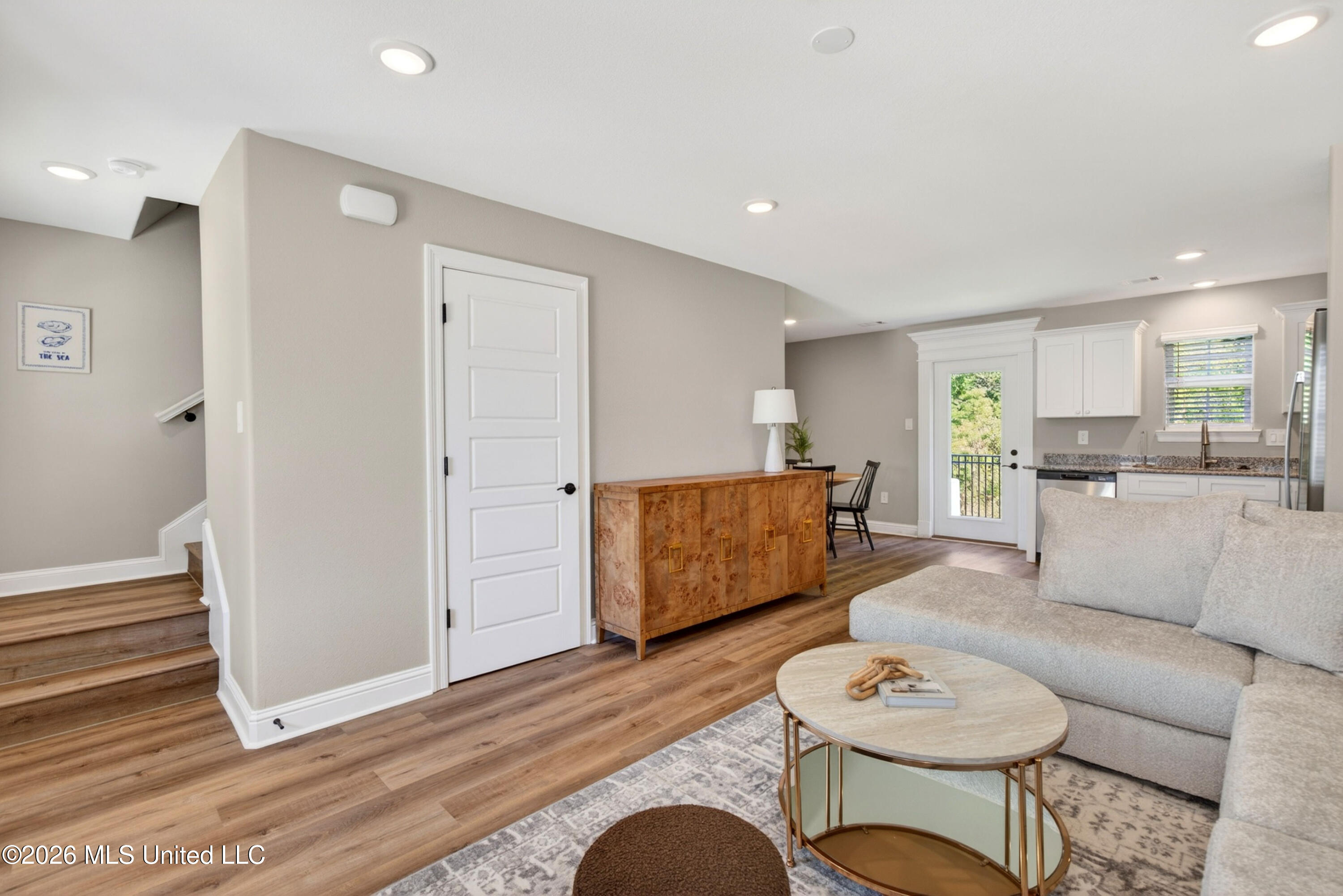 925 Motsie Road Property Photo 3