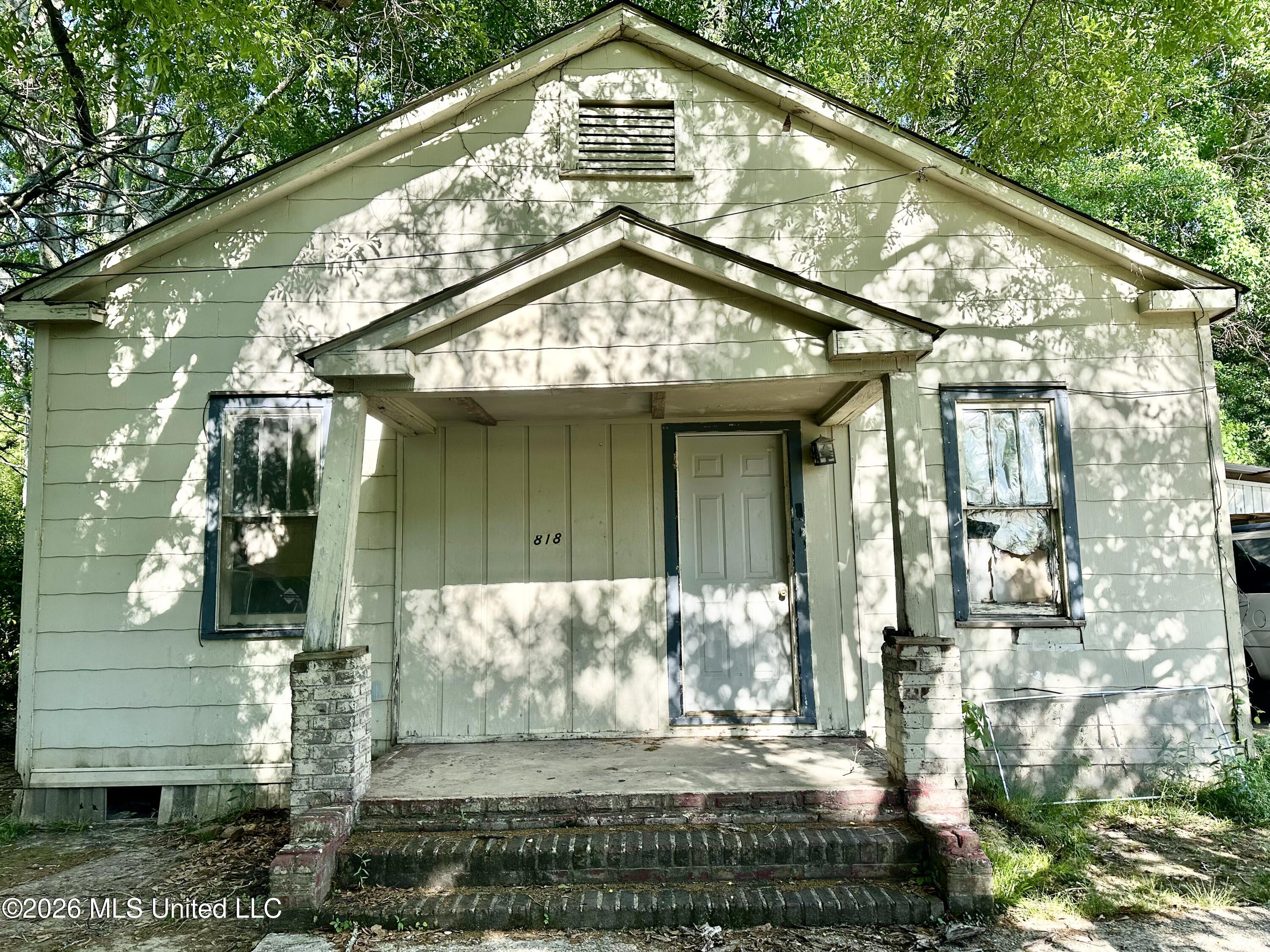 818 N Jackson Street Property Photo 18
