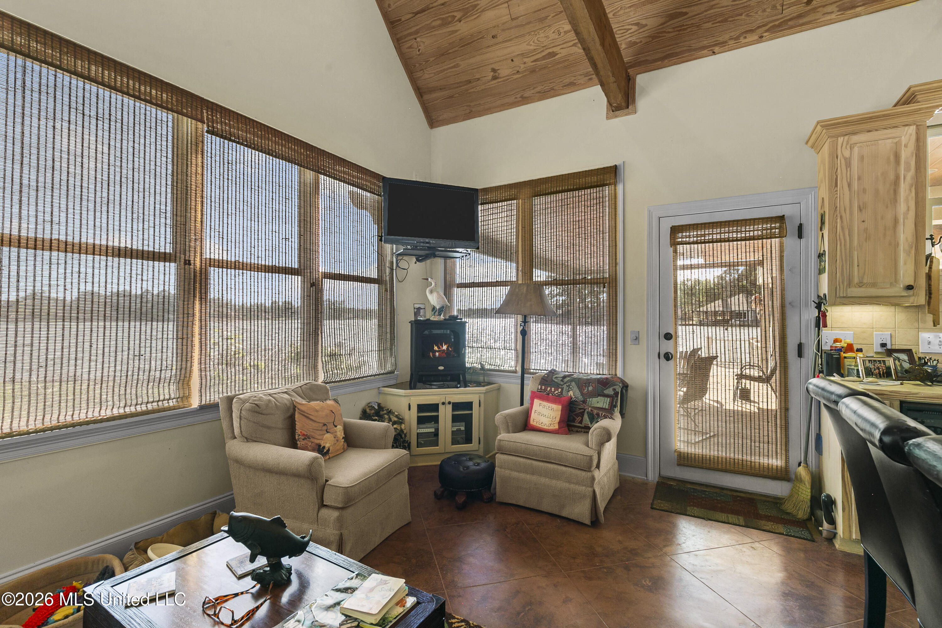 100 Northshore Point Property Photo 7