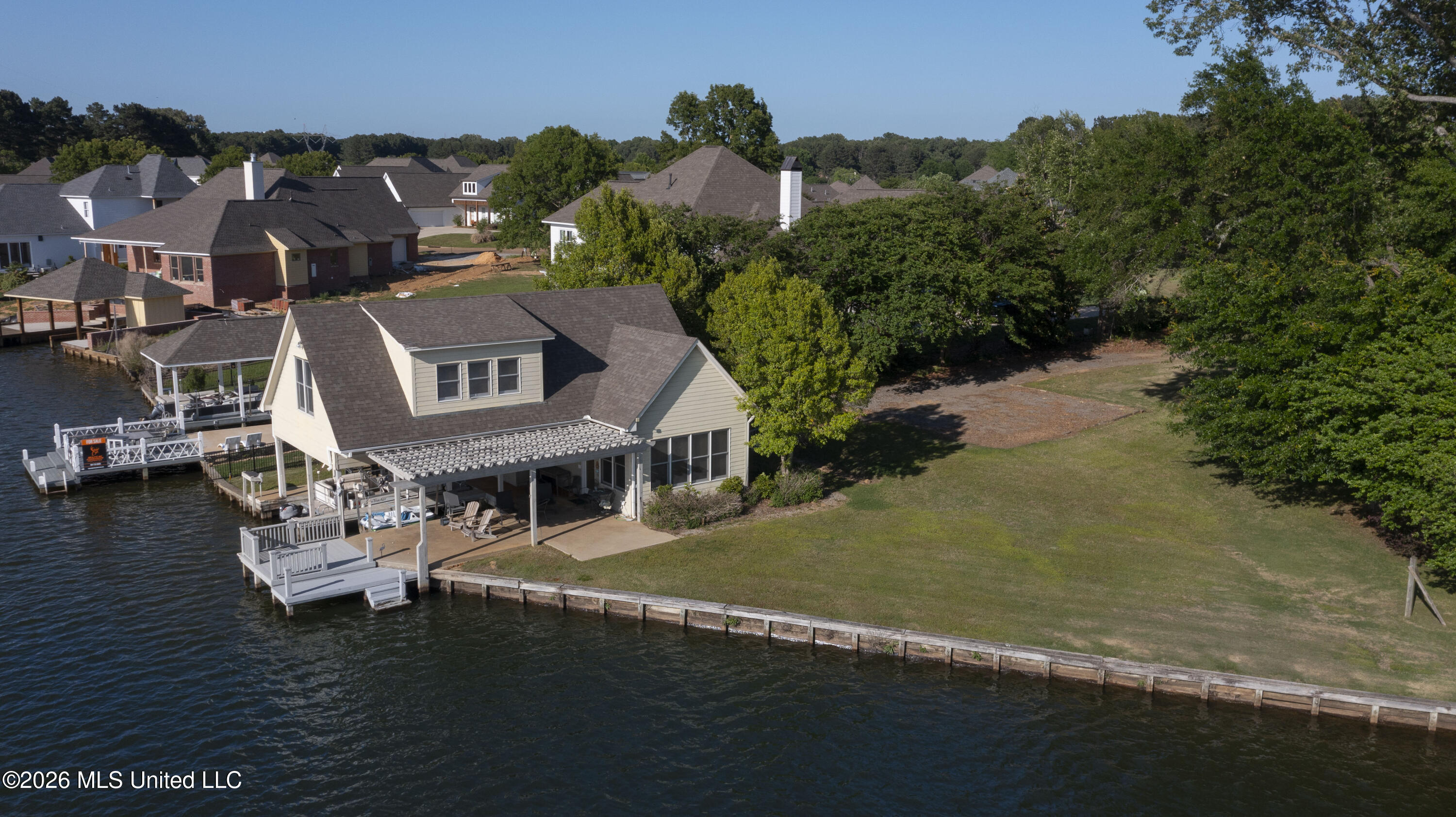 100 Northshore Point Property Photo 14
