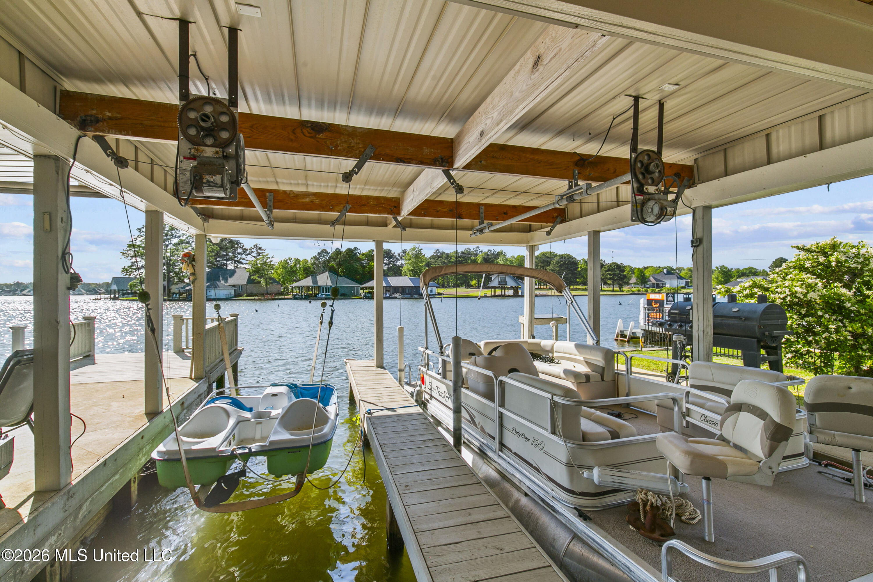 100 Northshore Point Property Photo 22
