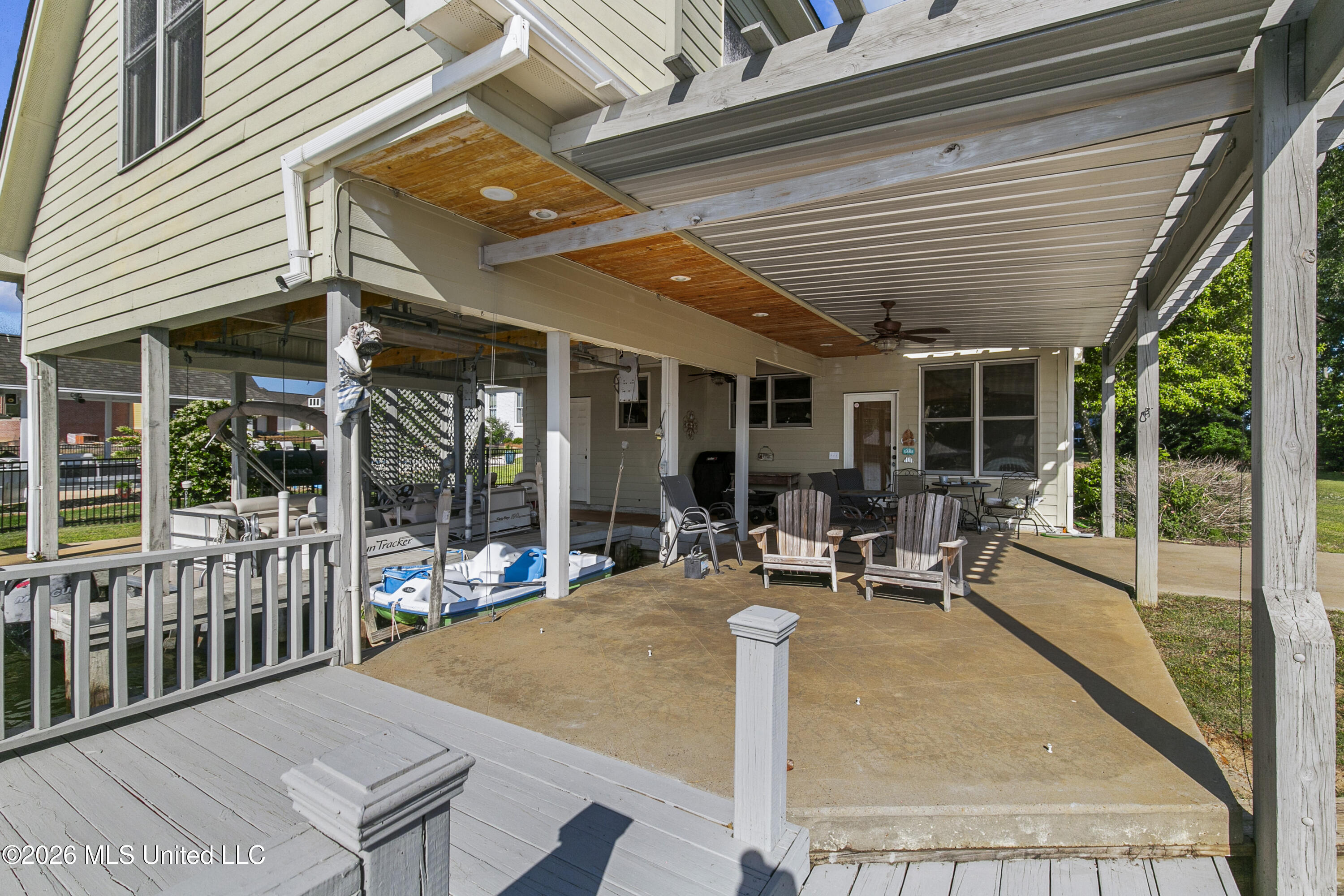 100 Northshore Point Property Photo 25