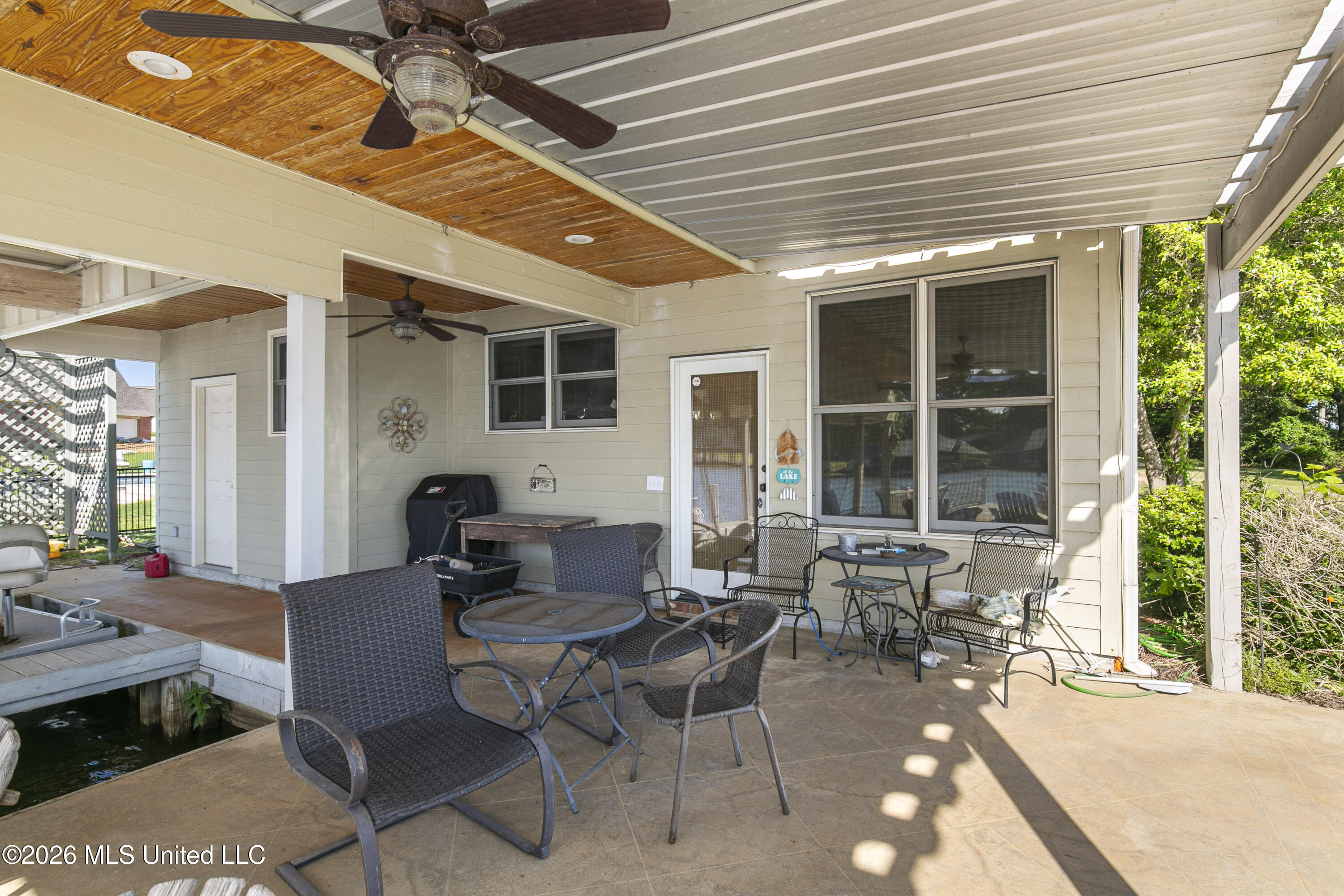100 Northshore Point Property Photo 26