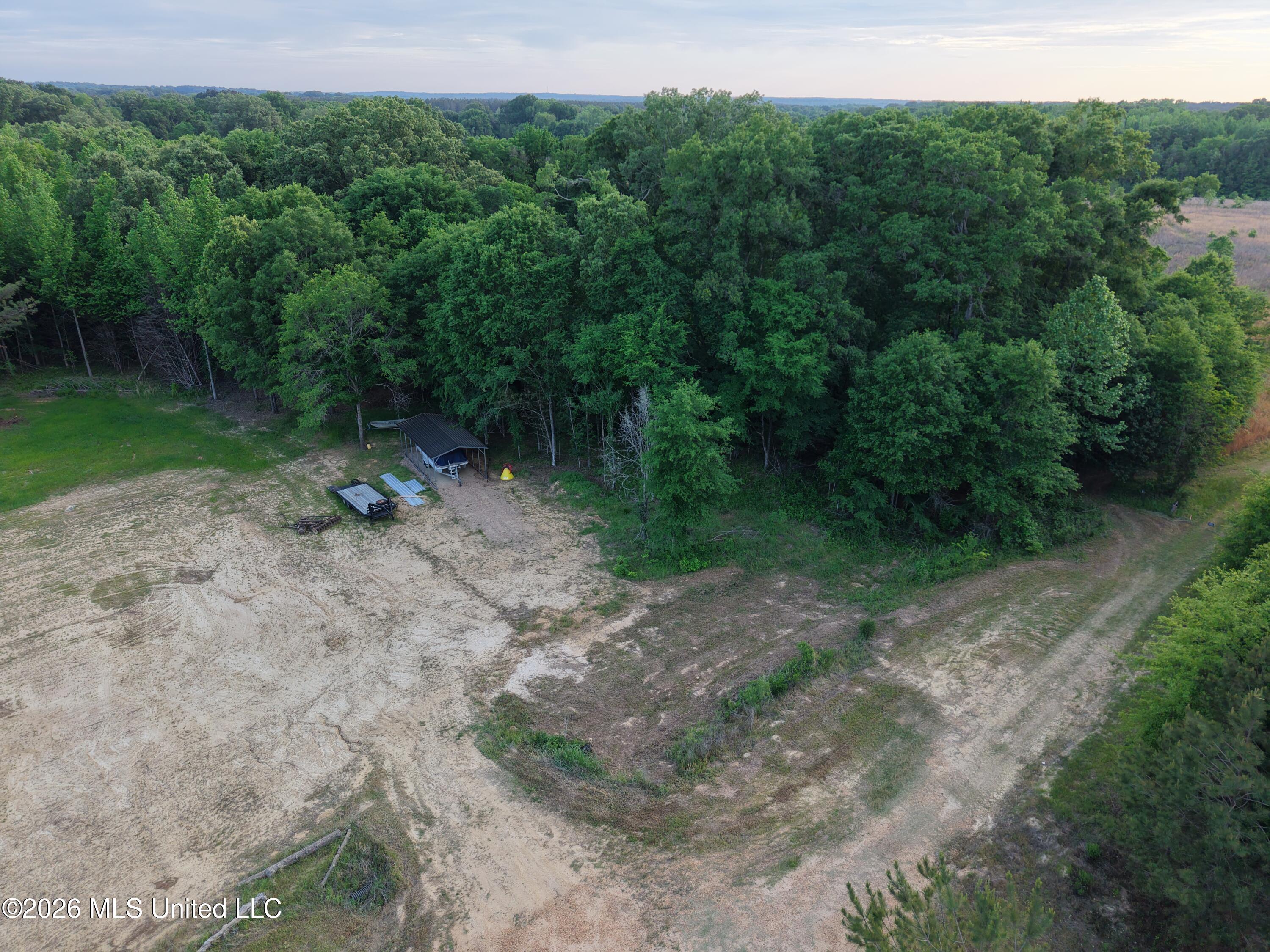 183 Central Boulevard Property Photo 4
