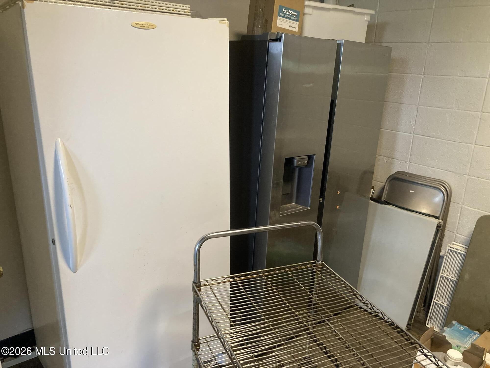 1248 Forest Avenue Property Photo 2