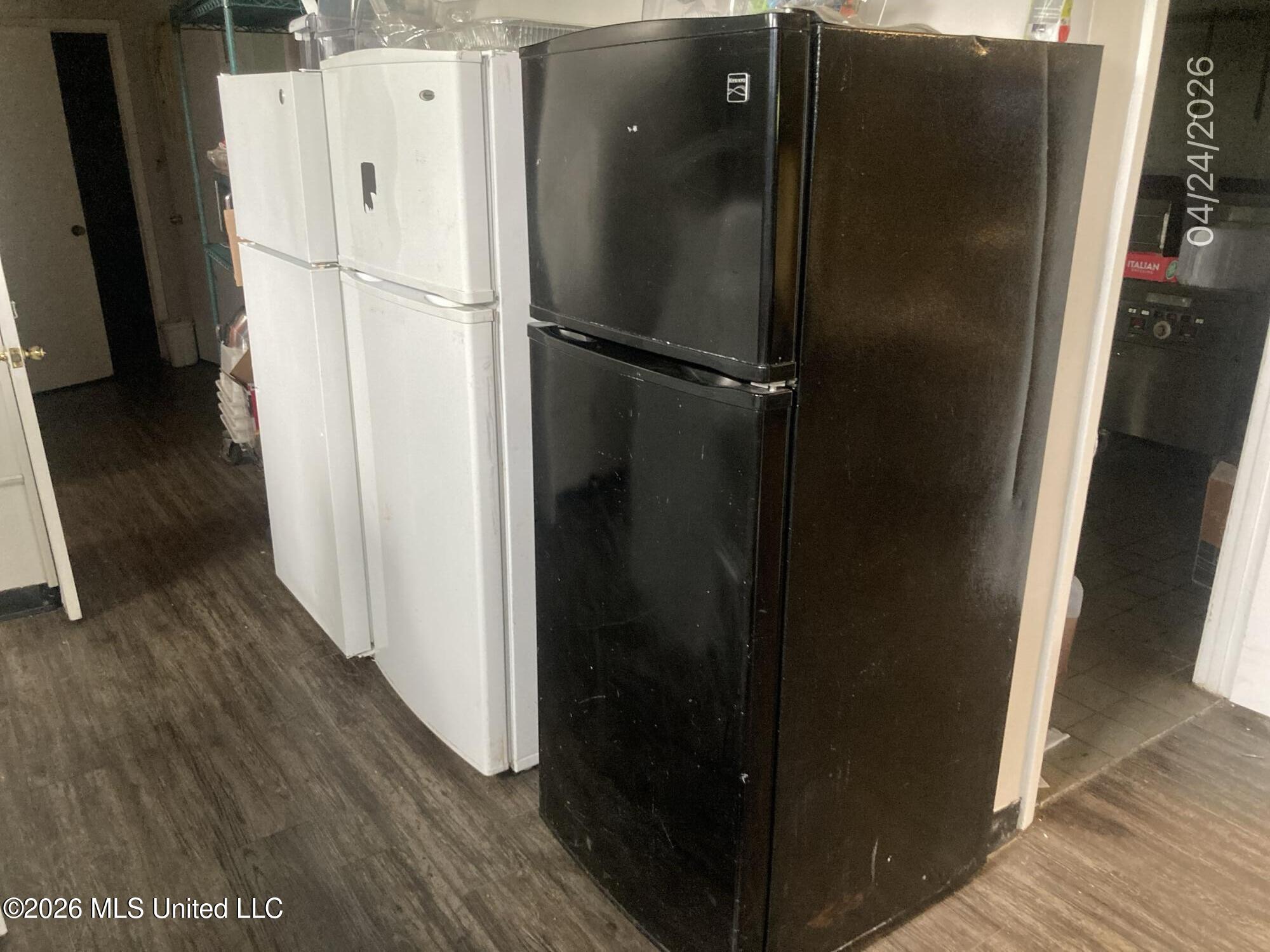 1248 Forest Avenue Property Photo 4